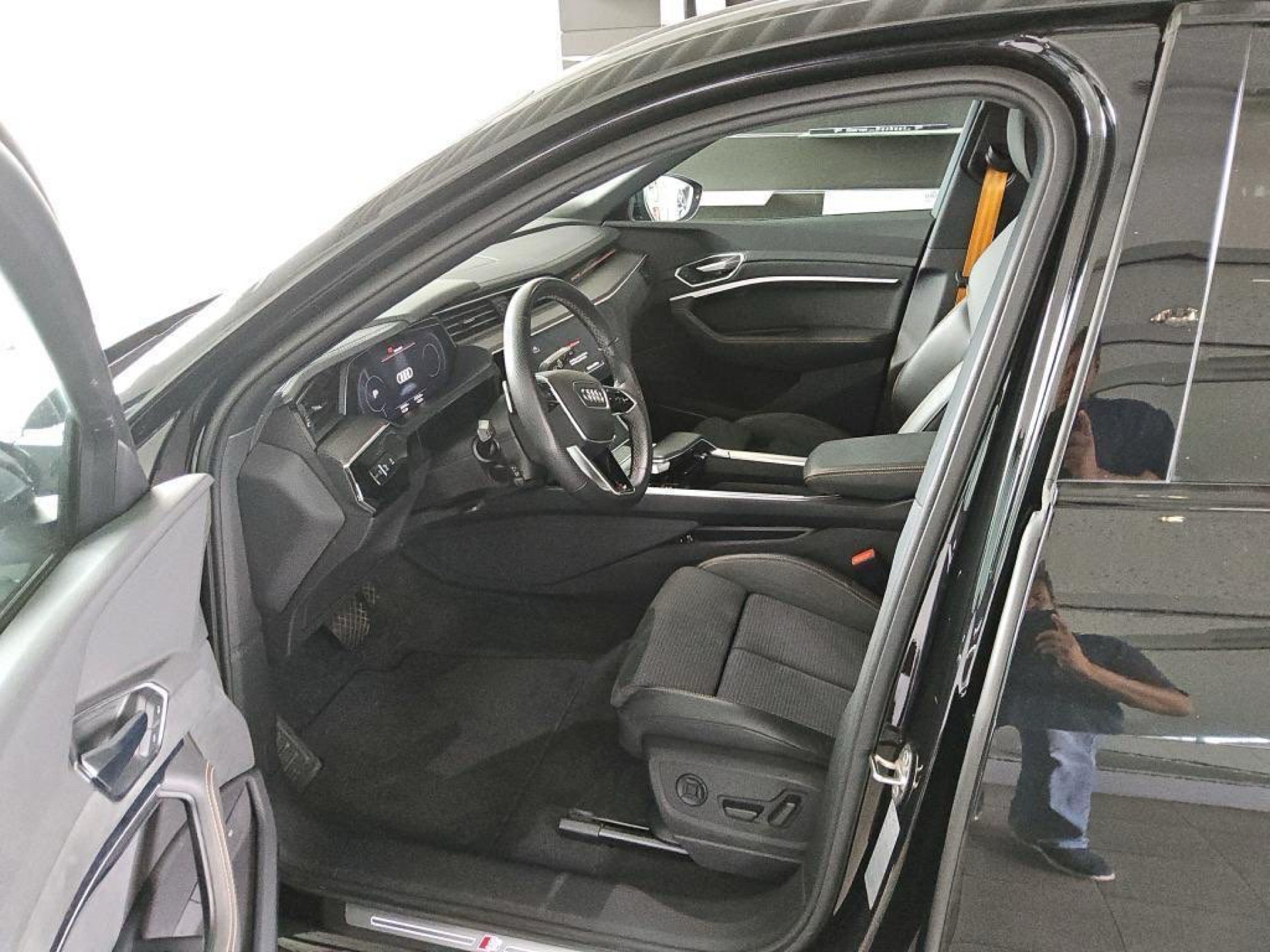 Billede af Audi E-tron 55 Black Edition Quattro 408HK 5d Aut. 