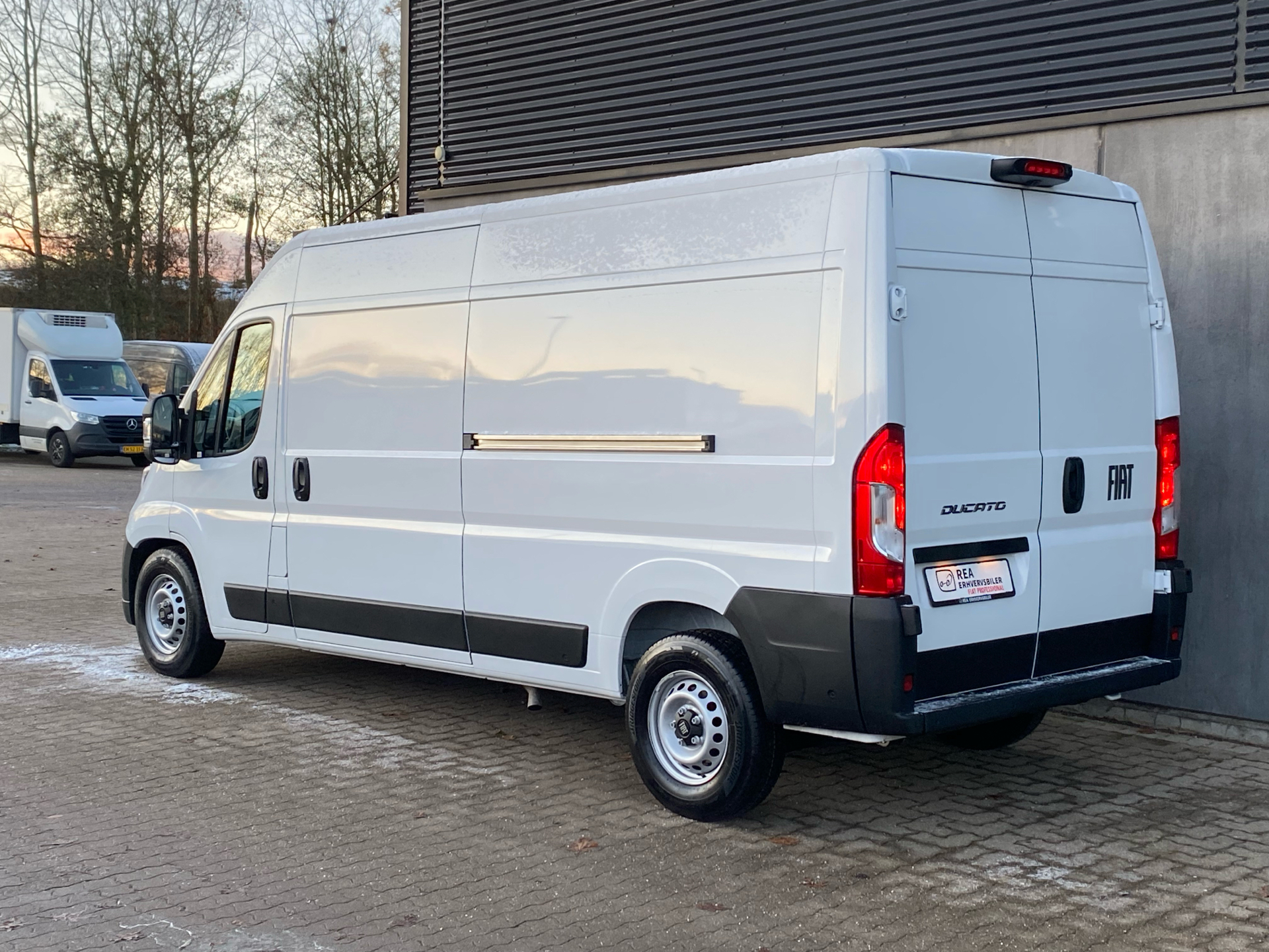 Billede af Fiat Ducato 35M L3H2 2,2 Multijet Pro+ 180HK Van 8g Aut.