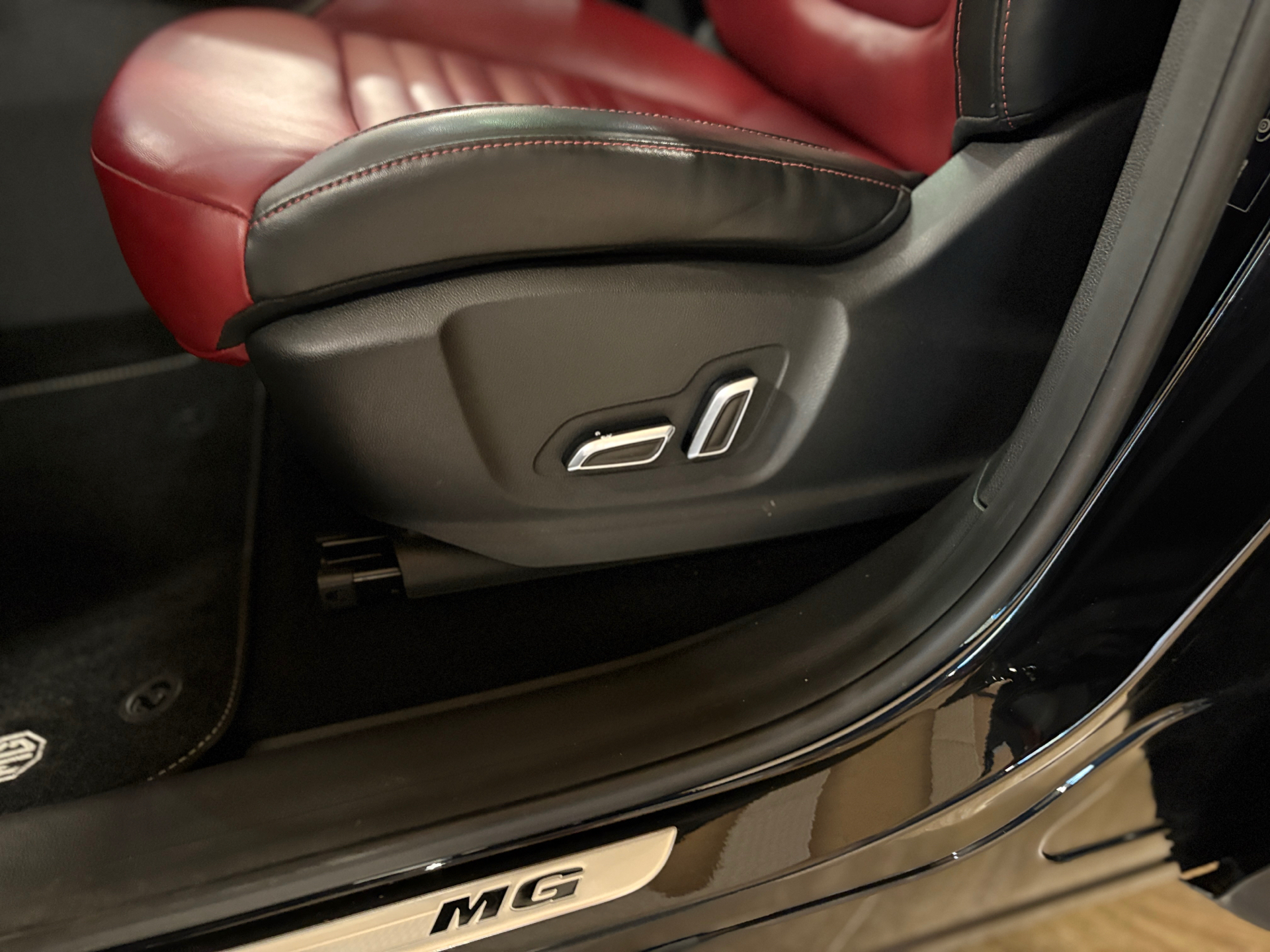 Billede af MG EHS 1,5 T GDI  Plugin-hybrid Luxury 258HK 5d 10g Aut.