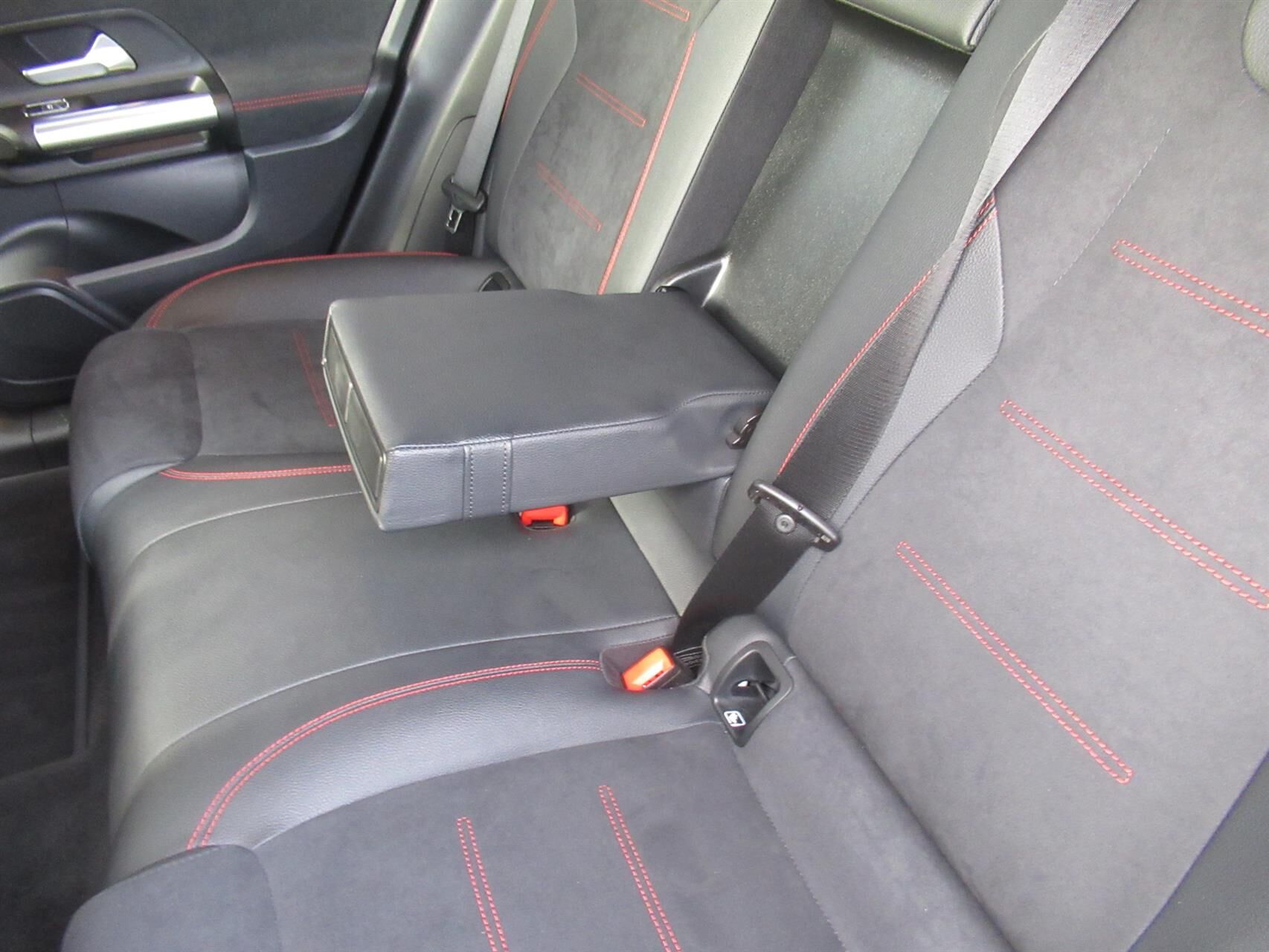 Billede af Mercedes-Benz EQA 250+ EL AMG Edition 190HK 5d Aut.