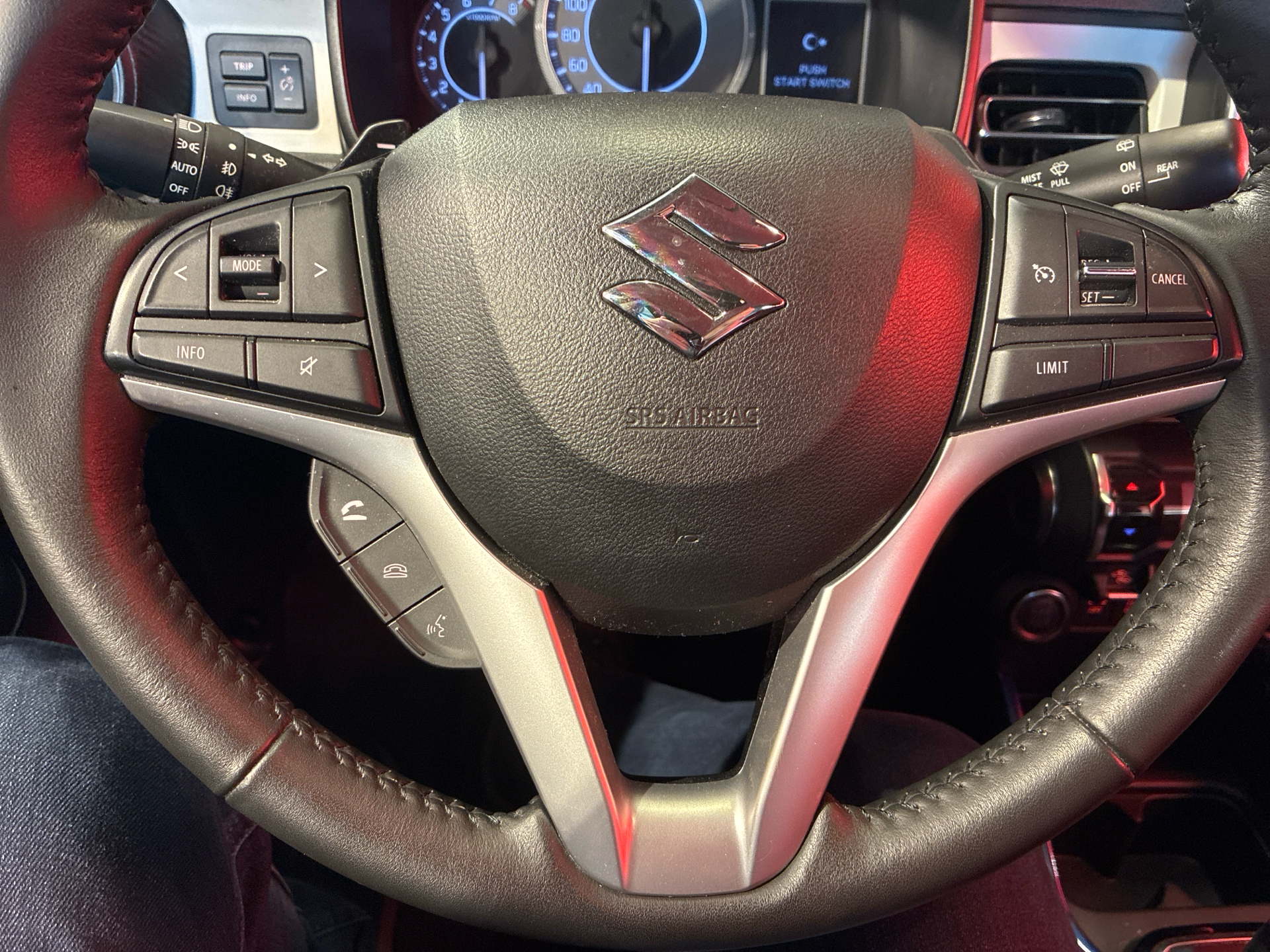 Billede af Suzuki Ignis 1,2 Dualjet  Mild hybrid Adventure Hybrid CVT 83HK 5d Aut.