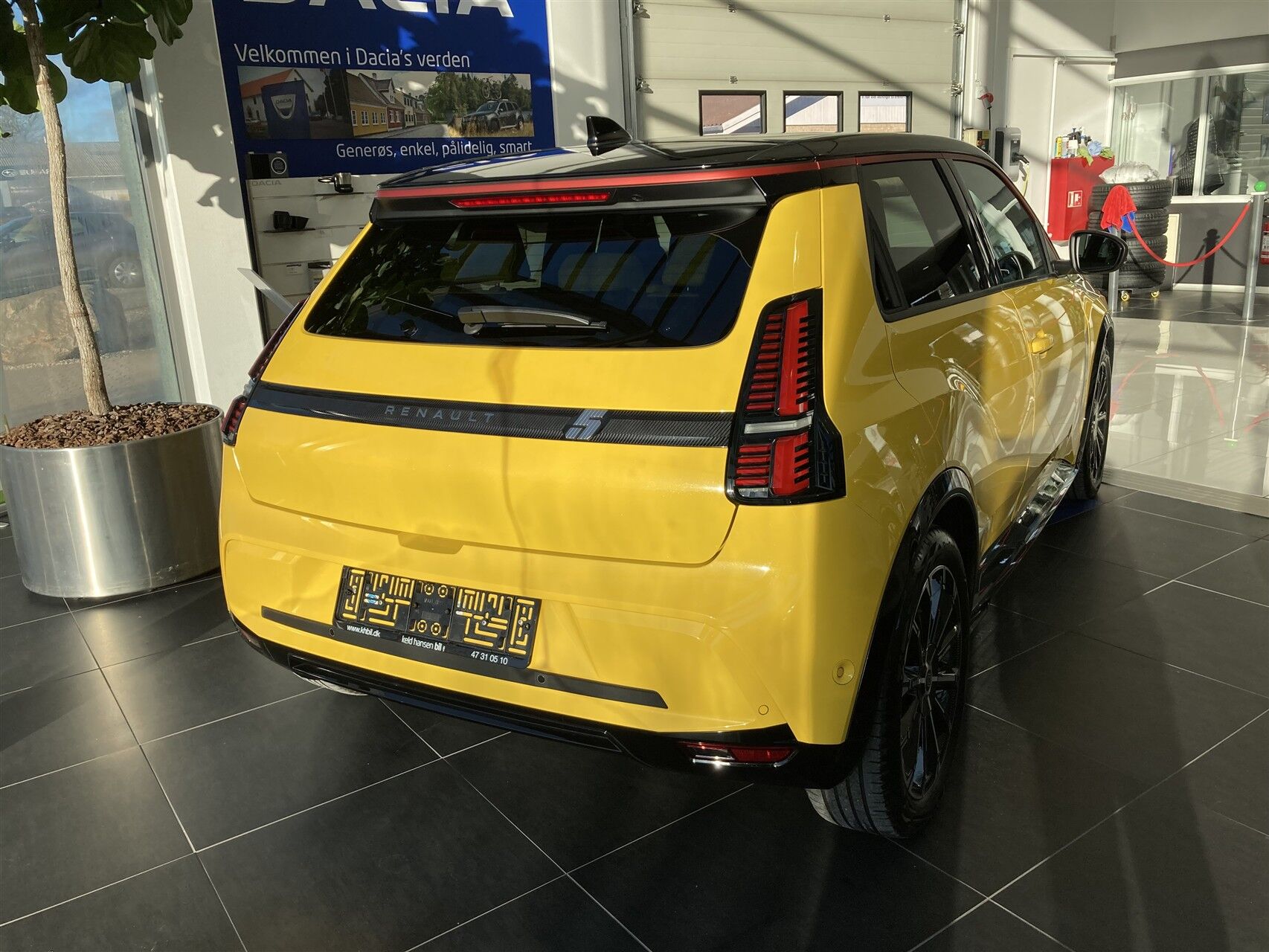 Billede af Renault R5 EL Iconic 150HK 5d Aut.