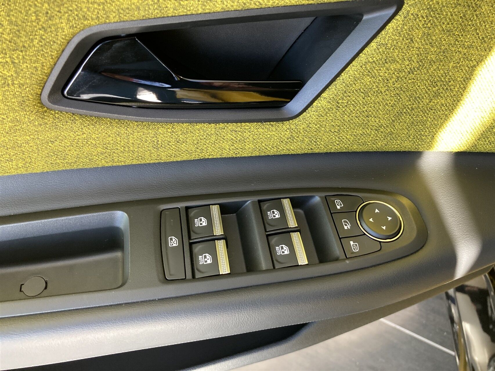 Billede af Renault R5 EL Iconic 150HK 5d Aut.