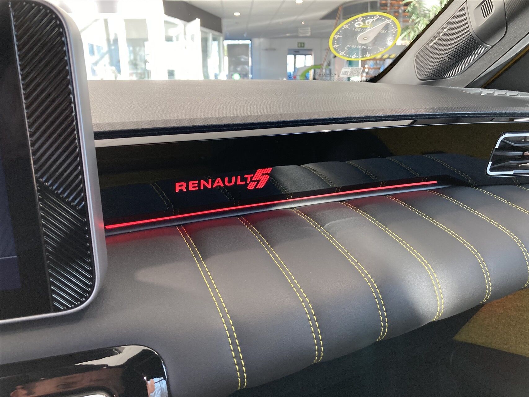 Billede af Renault R5 EL Iconic 150HK 5d Aut.