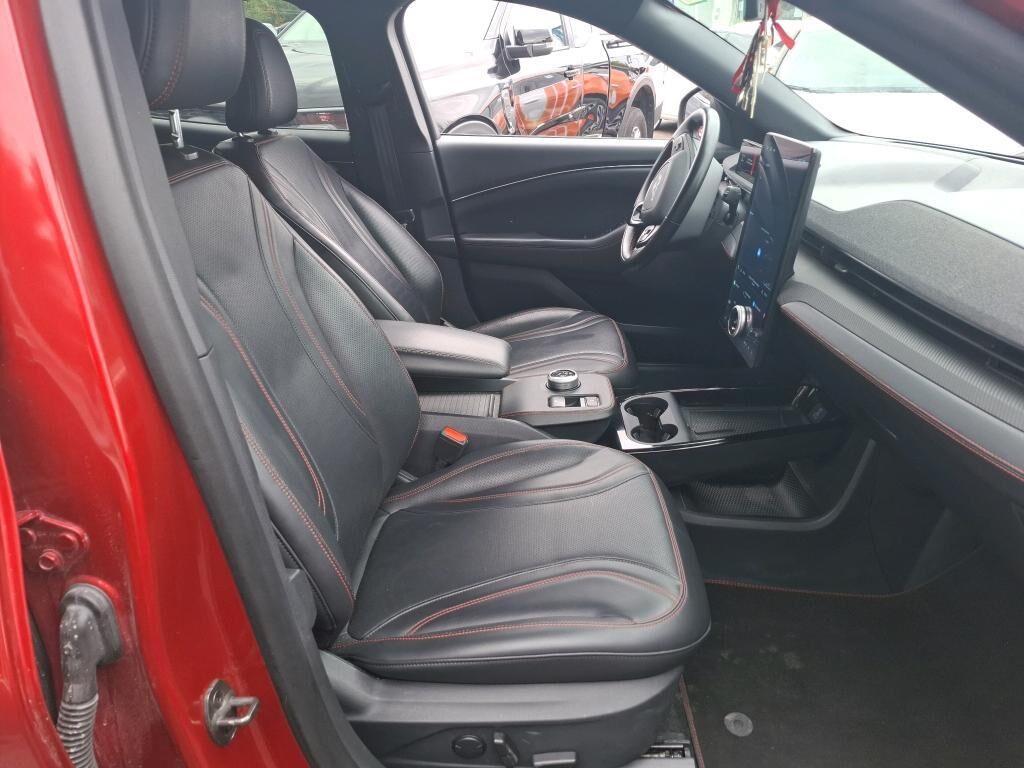 Billede af Ford Mustang Mach-E EL SR Premium AWD 269HK 5d Aut.