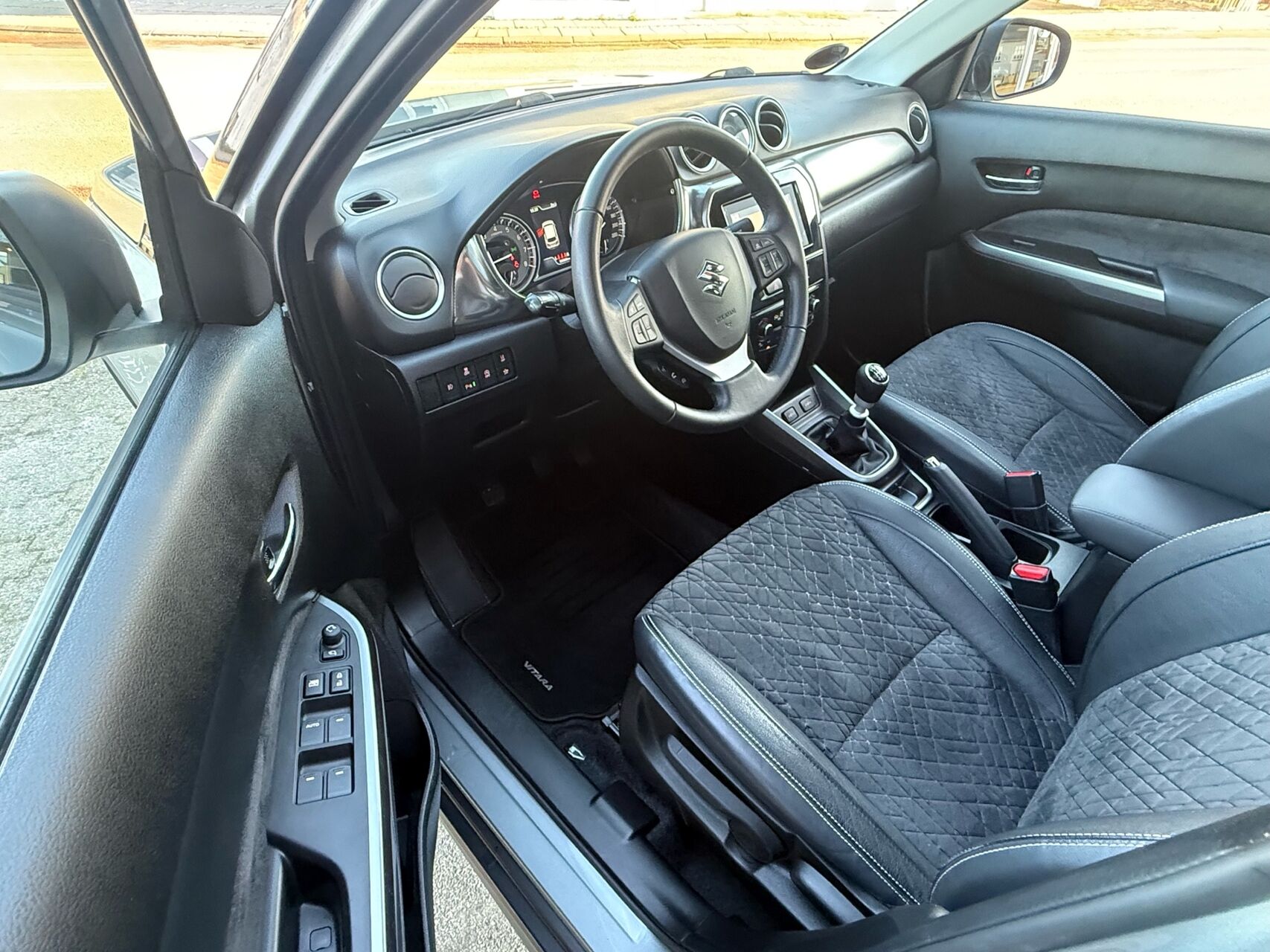 Billede af Suzuki Vitara 1,4 Boosterjet Adventure AEB 140HK 5d 6g