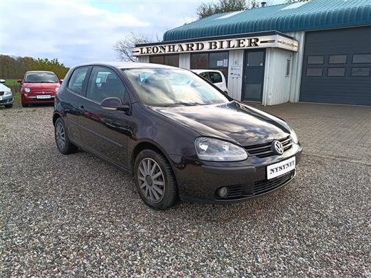 VW Golf 1,6 16V FSI Trendline 115HK 3d 6g