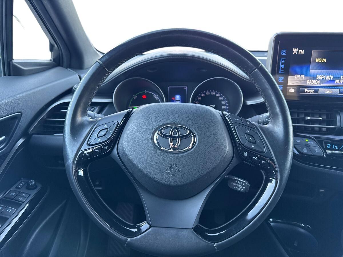 Billede af Toyota C-HR 1,8 Hybrid C-LUB Premium Selected Bi-tone Multidrive S 122HK 5d Aut.