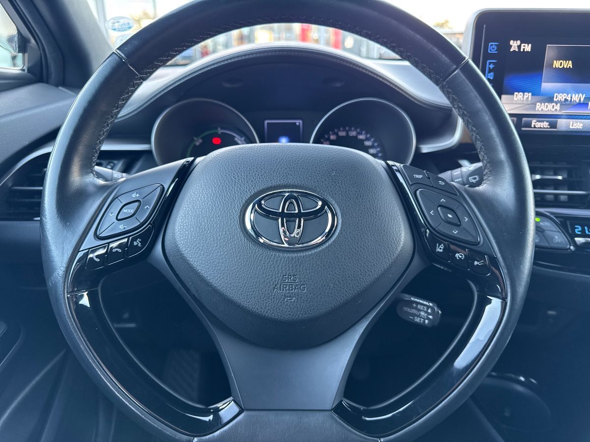 Billede af Toyota C-HR 1,8 Hybrid C-LUB Premium Selected Bi-tone Multidrive S 122HK 5d Aut.