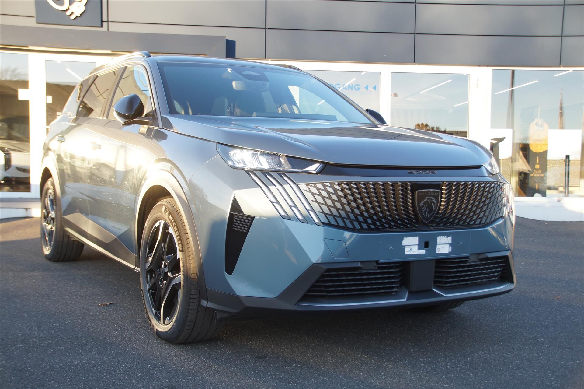 Billede af Peugeot e-5008 EL Allure 210HK 5d Aut.