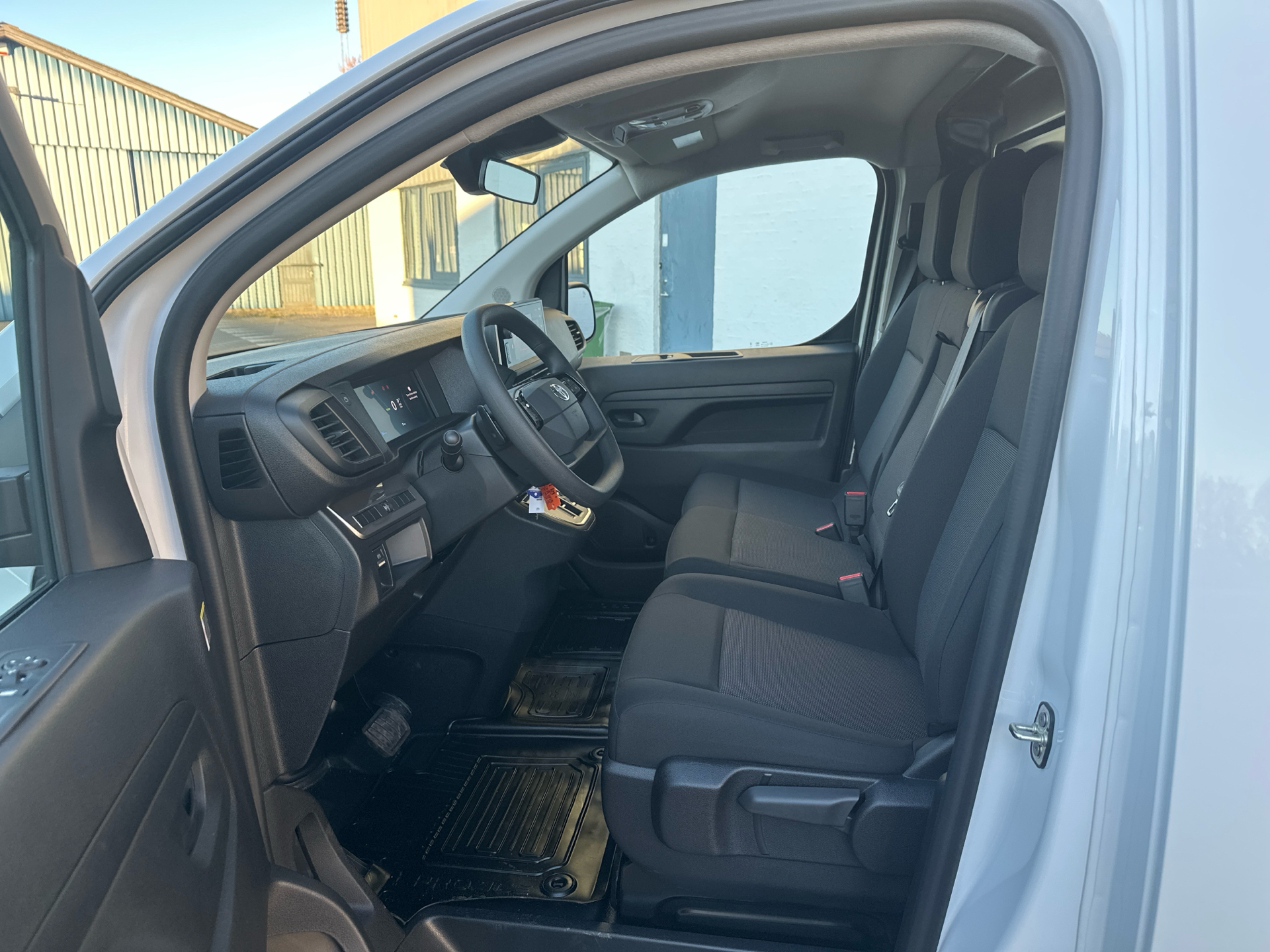 Billede af Toyota Proace Electric Medium EL Comfort Master 1 Skydedør 136HK Van Aut.