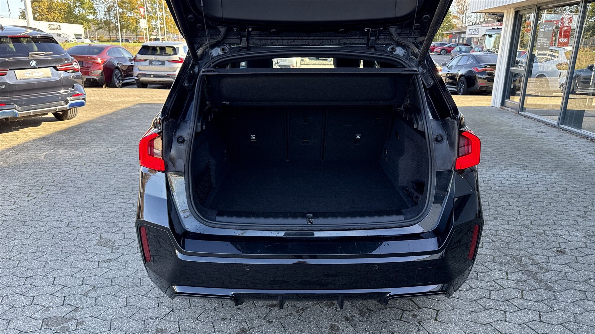 Billede af BMW iX1 xDrive30 Fully Charged M Sport 313HK 5d Aut. 