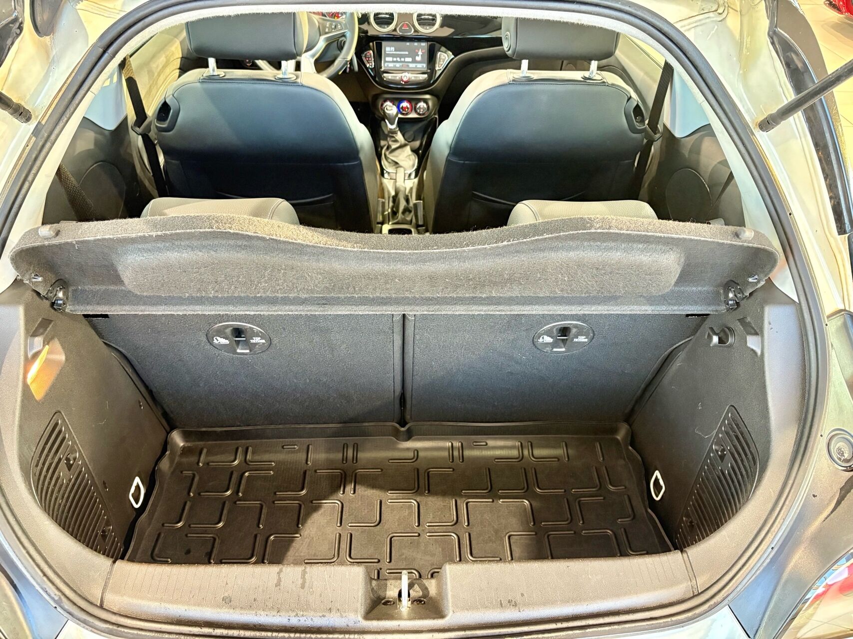 Billede af Opel Adam 1,0 GLAM Swingtop 90HK 3d 6g