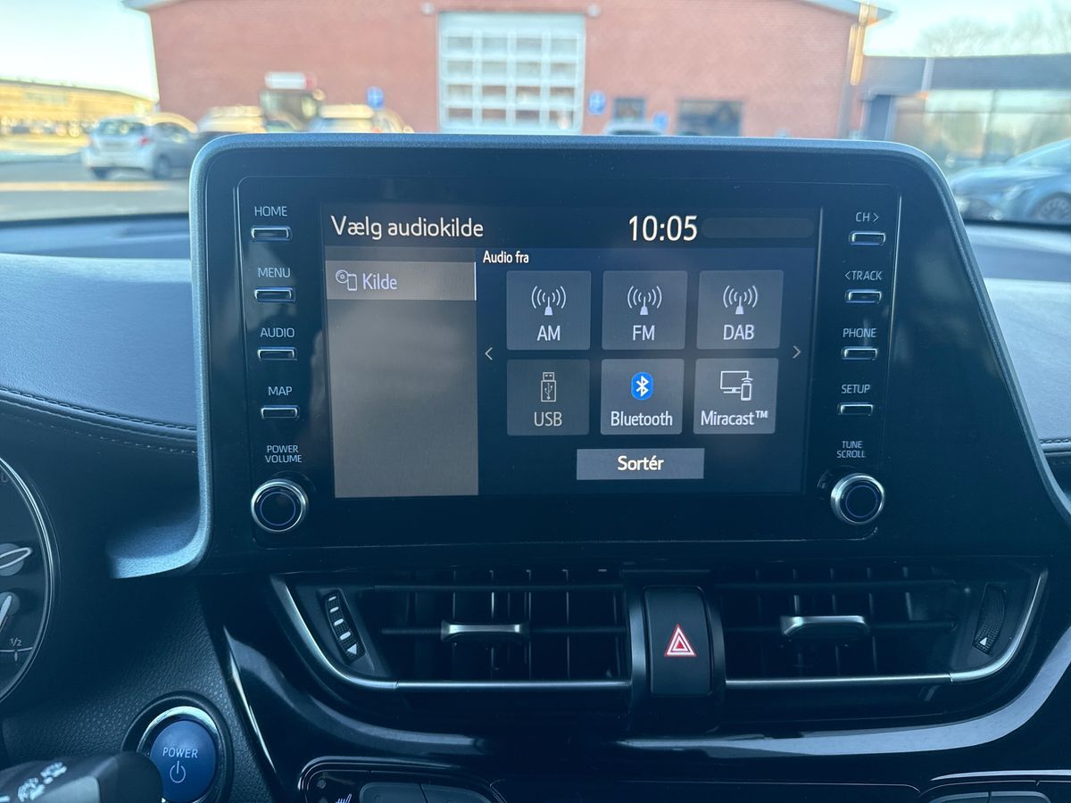 Billede af Toyota C-HR 2,0 Hybrid C-LUB Premium Multidrive S 184HK 5d Aut.