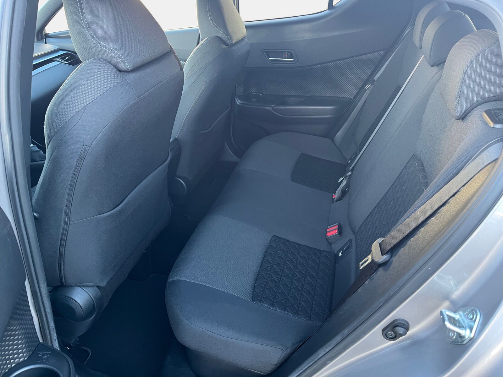 Billede af Toyota C-HR 1,8 Hybrid C-LUB Multidrive S 122HK 5d Aut.