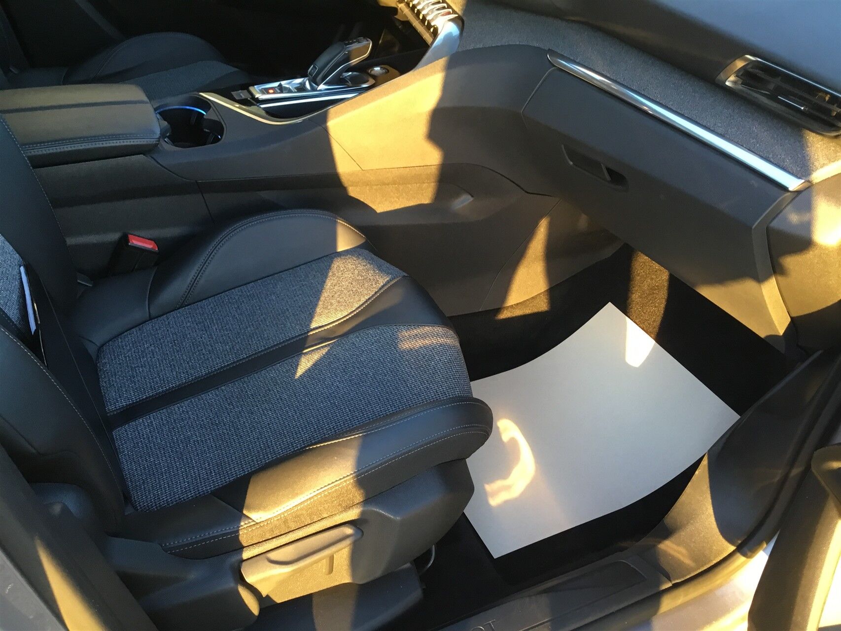 Billede af Peugeot 3008 1,5 BlueHDi Selection Pack EAT8 130HK 5d 8g Aut.