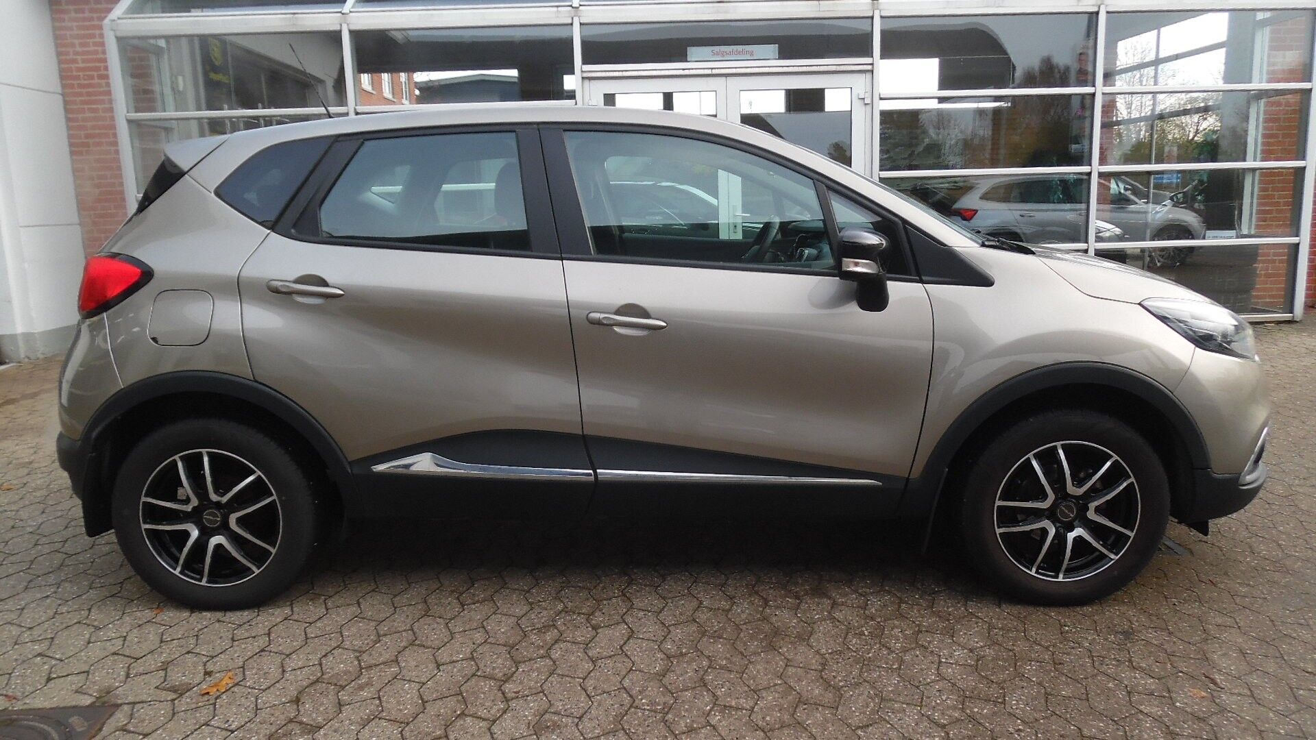 Billede af Renault Captur 0,9 TCE Expression Energy 90HK 5d