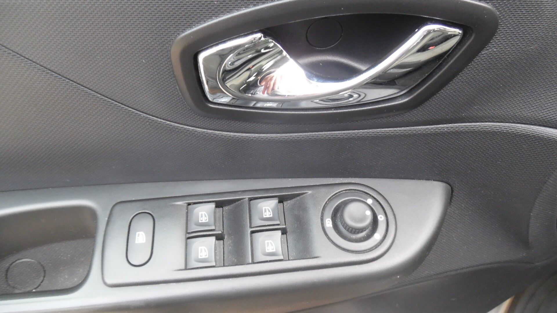 Billede af Renault Captur 0,9 TCE Expression Energy 90HK 5d