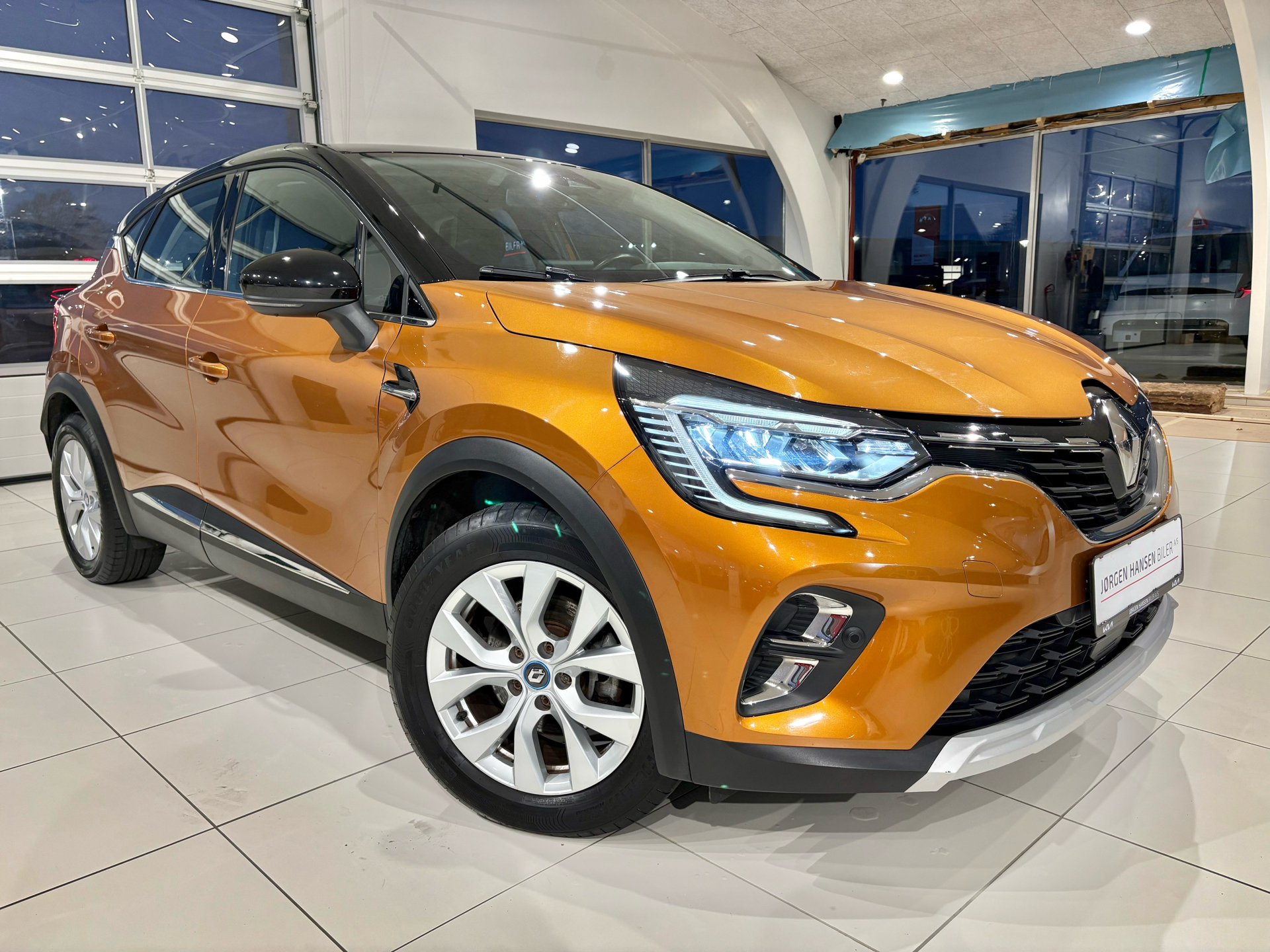 Billede af Renault Captur 1,6 E-TECH  Plugin-hybrid Intens 160HK 5d Aut.