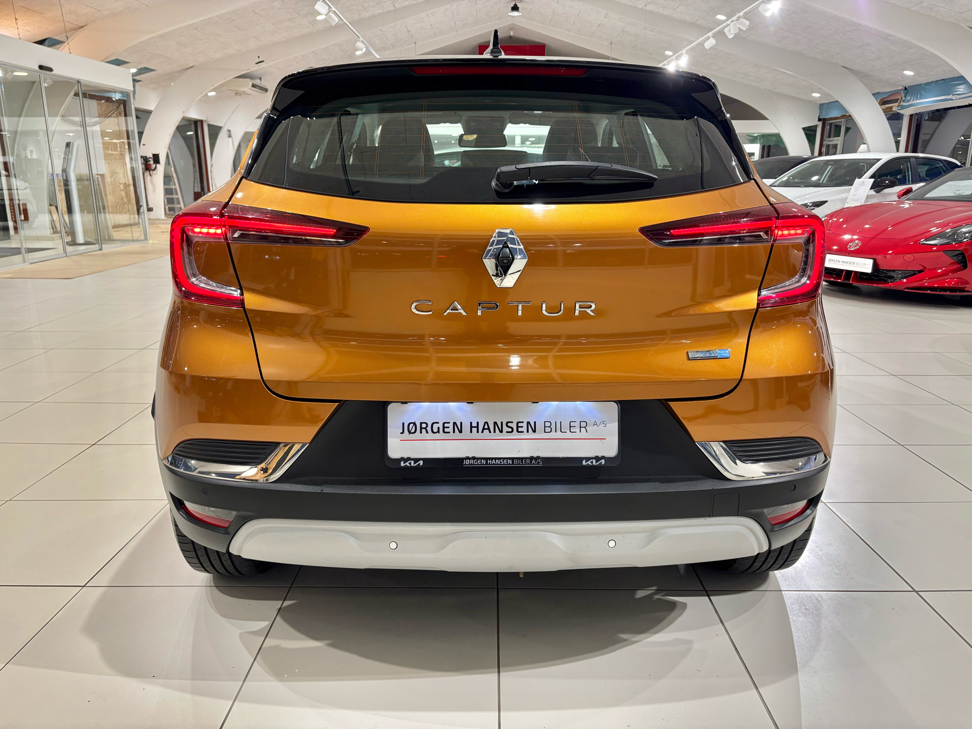Billede af Renault Captur 1,6 E-TECH  Plugin-hybrid Intens 160HK 5d Aut.