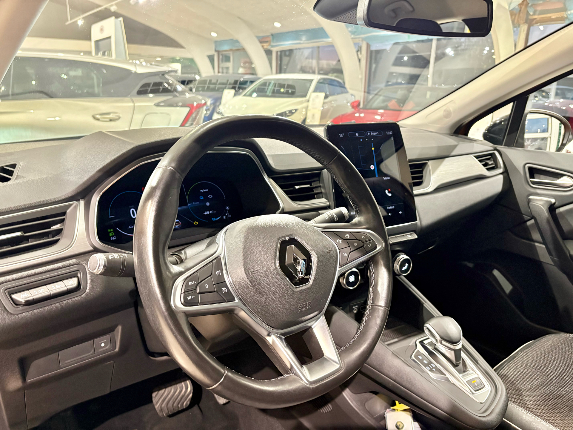 Billede af Renault Captur 1,6 E-TECH  Plugin-hybrid Intens 160HK 5d Aut.