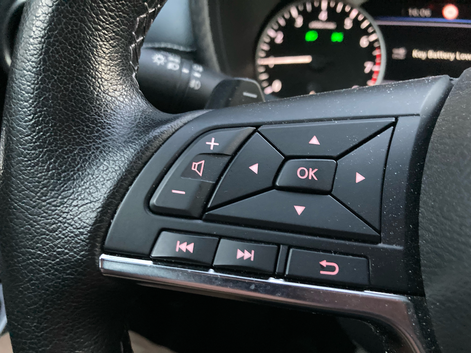 Billede af Nissan Juke 1,0 Dig-T N-Connecta DCT 114HK 5d 7g Aut.