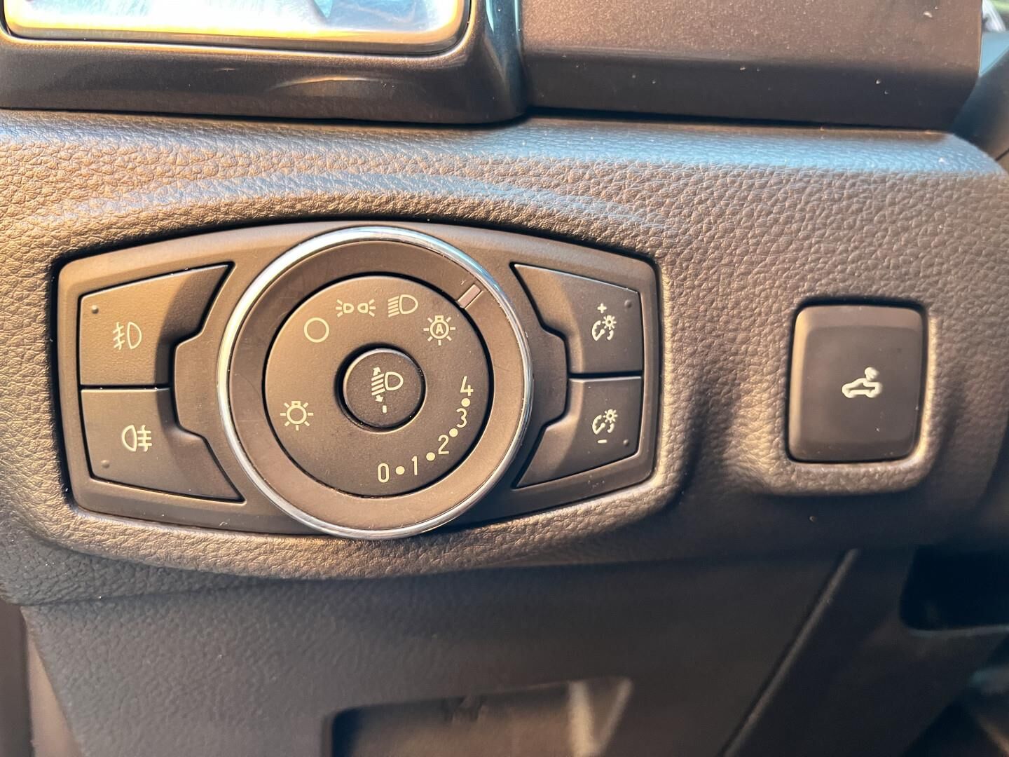 Billede af Ford Ranger 3200kg 2,0 EcoBlue Bi-turbo Wildtrak 4x4 213HK DobKab 10g Aut.