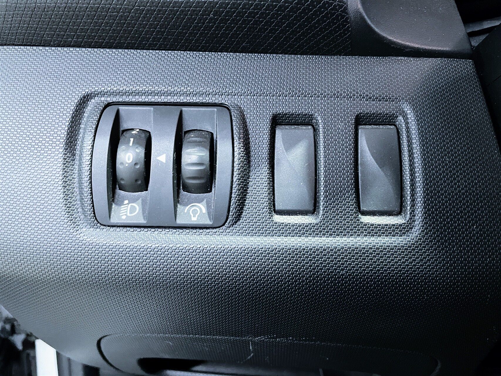 Billede af Renault Clio 1,2 16V Authentique 75HK 5d