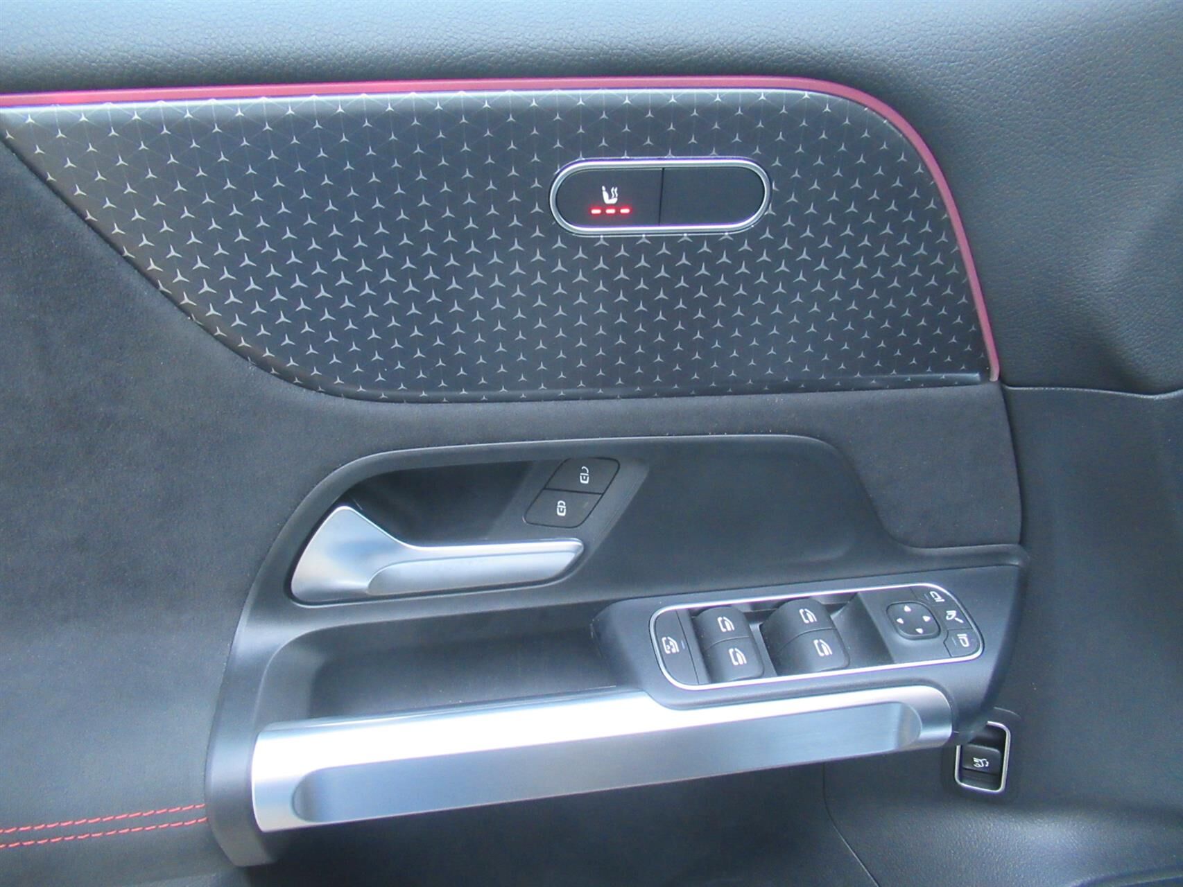 Billede af Mercedes-Benz EQB 250+ EL AMG Edition 190HK 5d Aut.