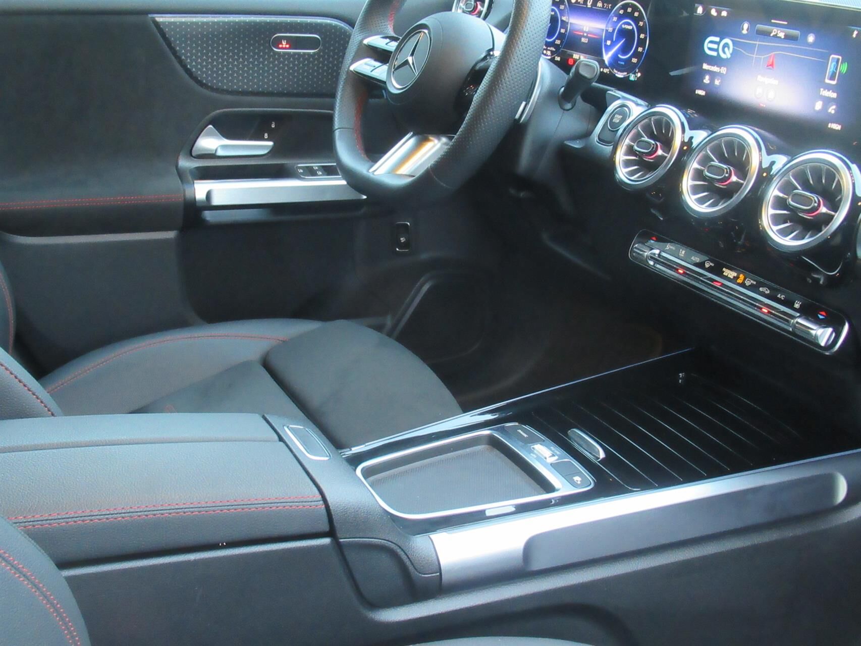 Billede af Mercedes-Benz EQB 250+ EL AMG Edition 190HK 5d Aut.