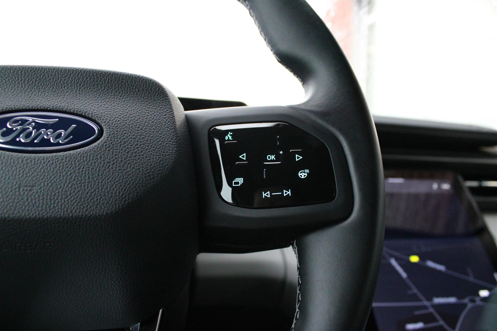 Billede af Ford Explorer EL UR Select RWD 286HK 5d Aut.