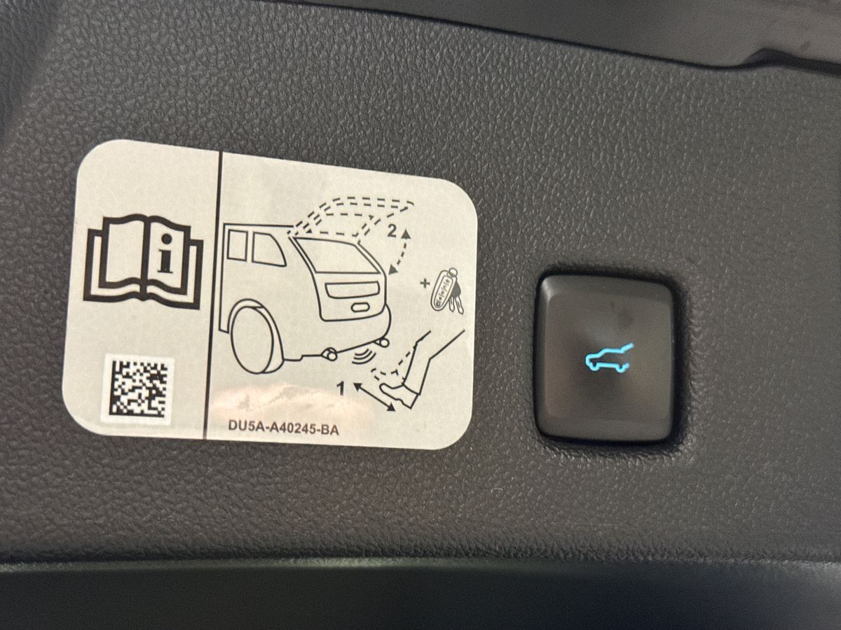 Billede af Ford Kuga 2,5 Plugin-hybrid ST-Line X CVT 225HK 5d Trinl. Gear