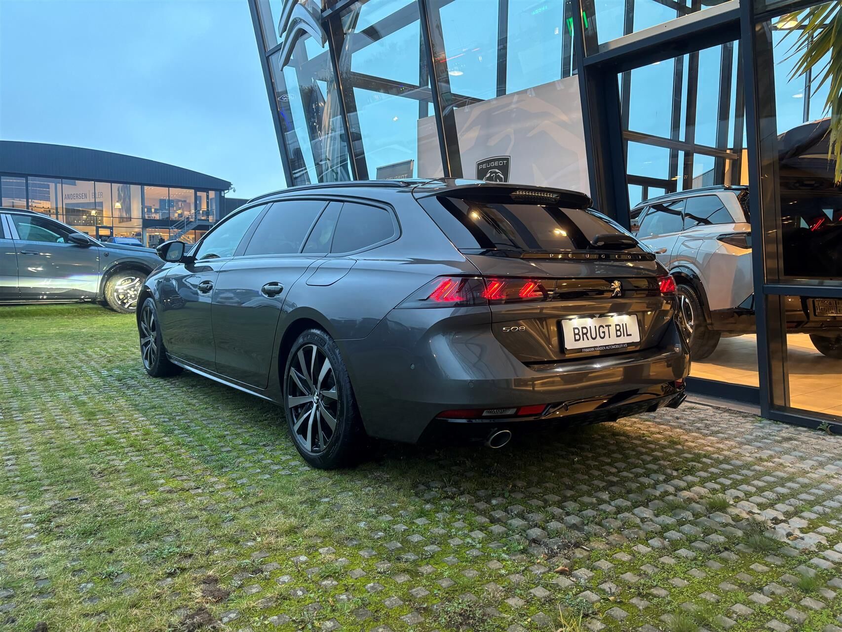 Billede af Peugeot 508 SW 1,6 PureTech  Plugin-hybrid GT Line Pack EAT8 start/stop 225HK Stc 8g Aut.