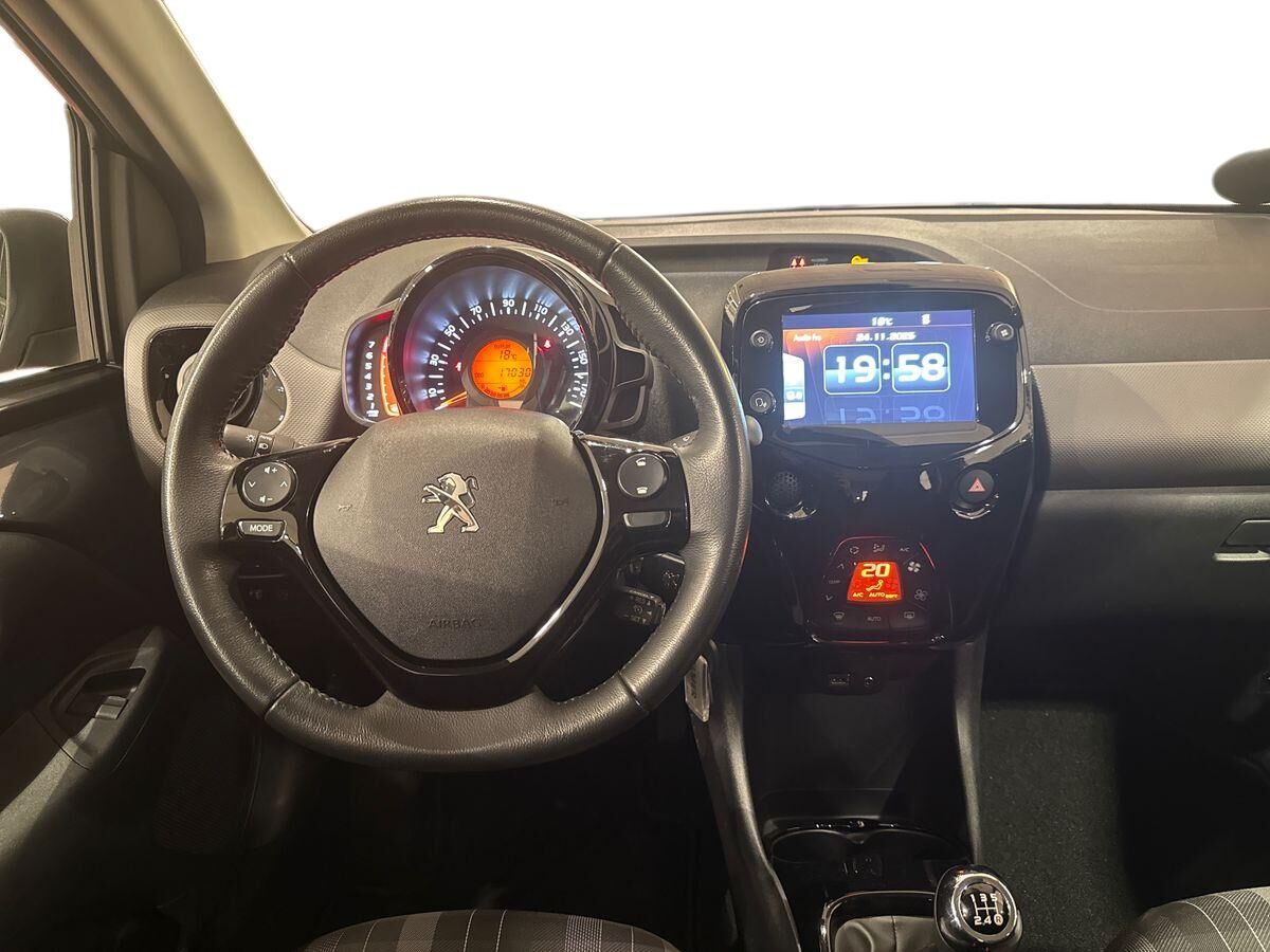 Billede af Peugeot 108 1,0 e-Vti Infinity M 72HK 5d