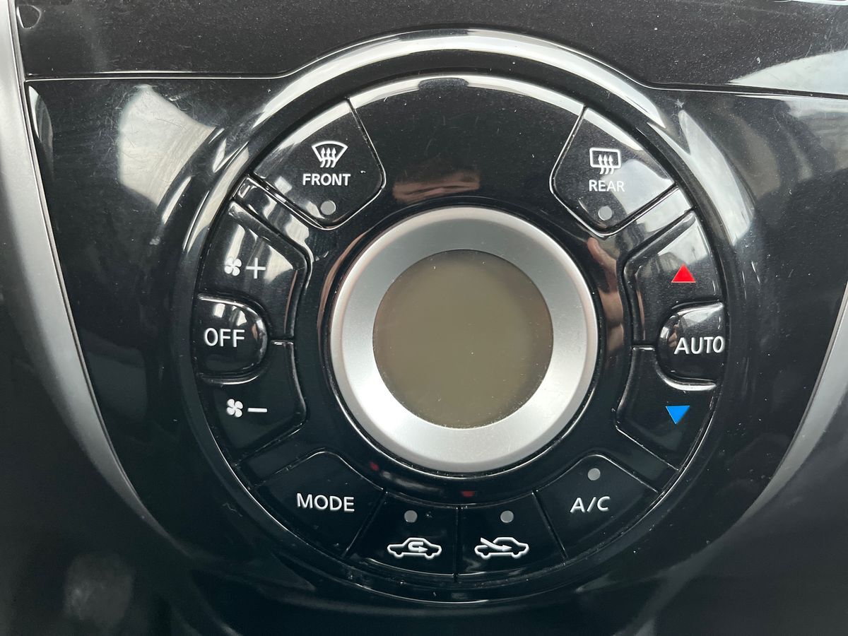 Billede af Nissan Note 1,2 Acenta Family Pack 80HK 5d