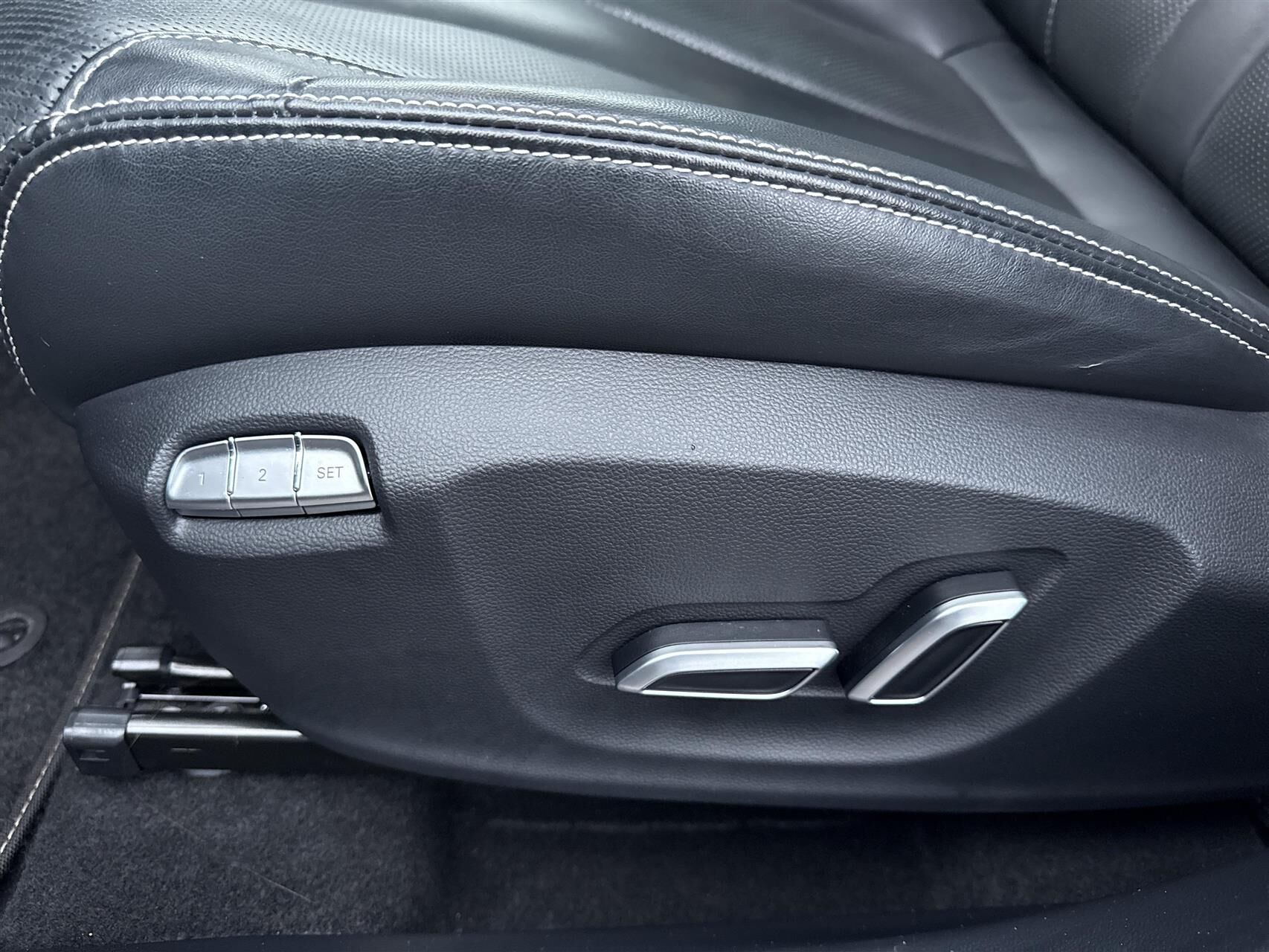 Billede af MG Marvel R EL Performance 4x4 288HK 5d Aut.