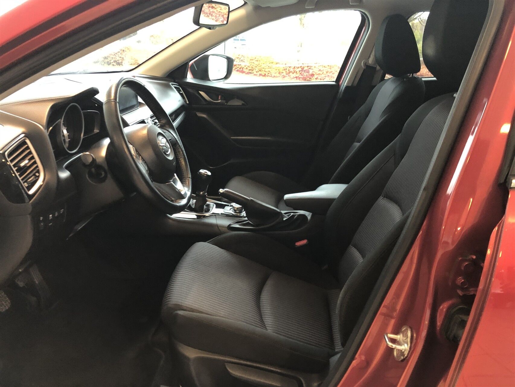 Billede af Mazda 3 1,5 Skyactiv-G Vision 100HK 5d 6g