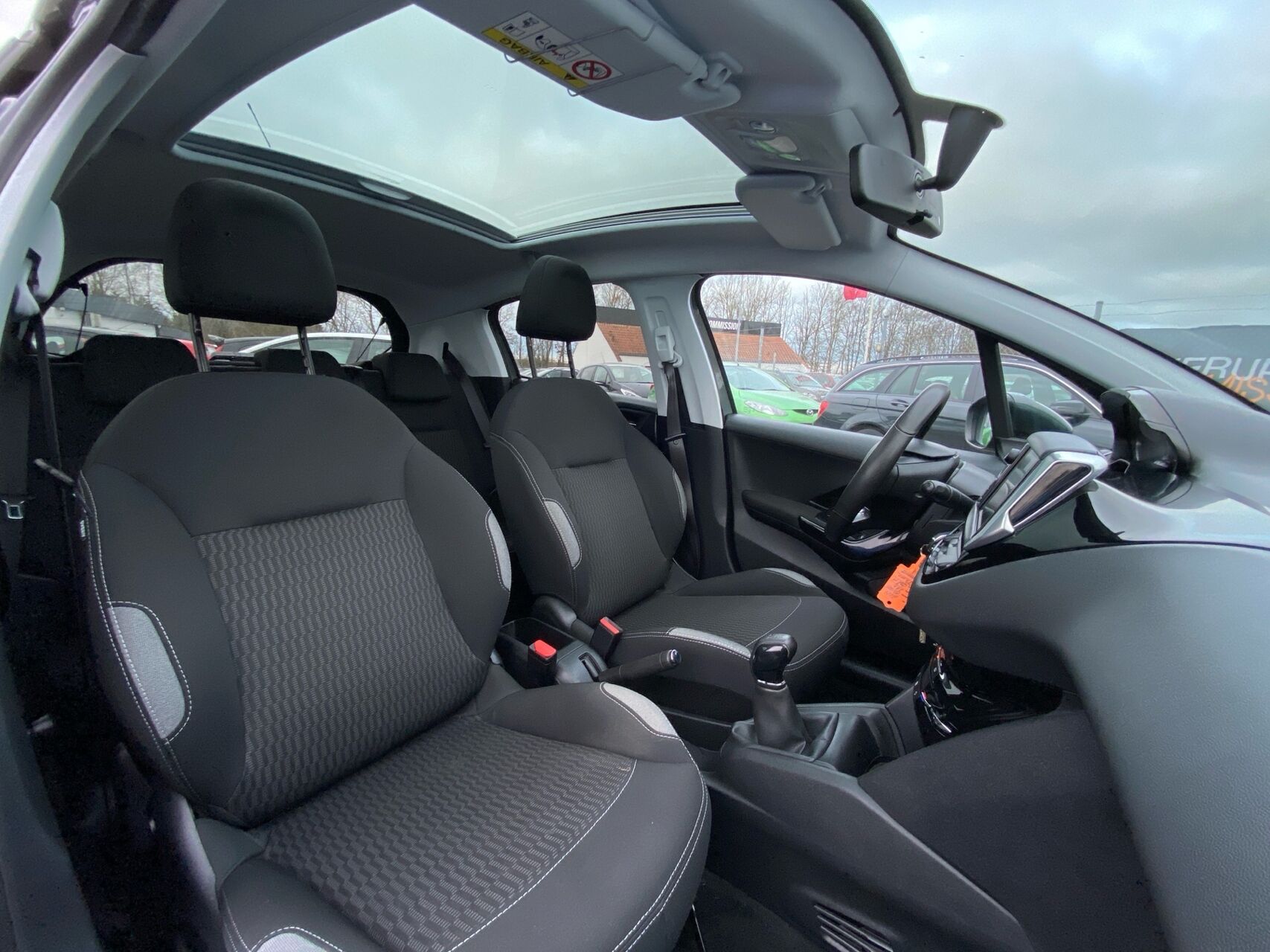 Billede af Peugeot 208 1,6 BlueHDi Envy 100HK 5d