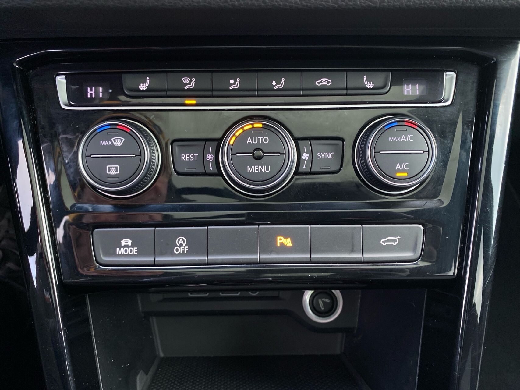 Billede af VW Touran 1,8 TSI BMT R-Line DSG 180HK 7g Aut.