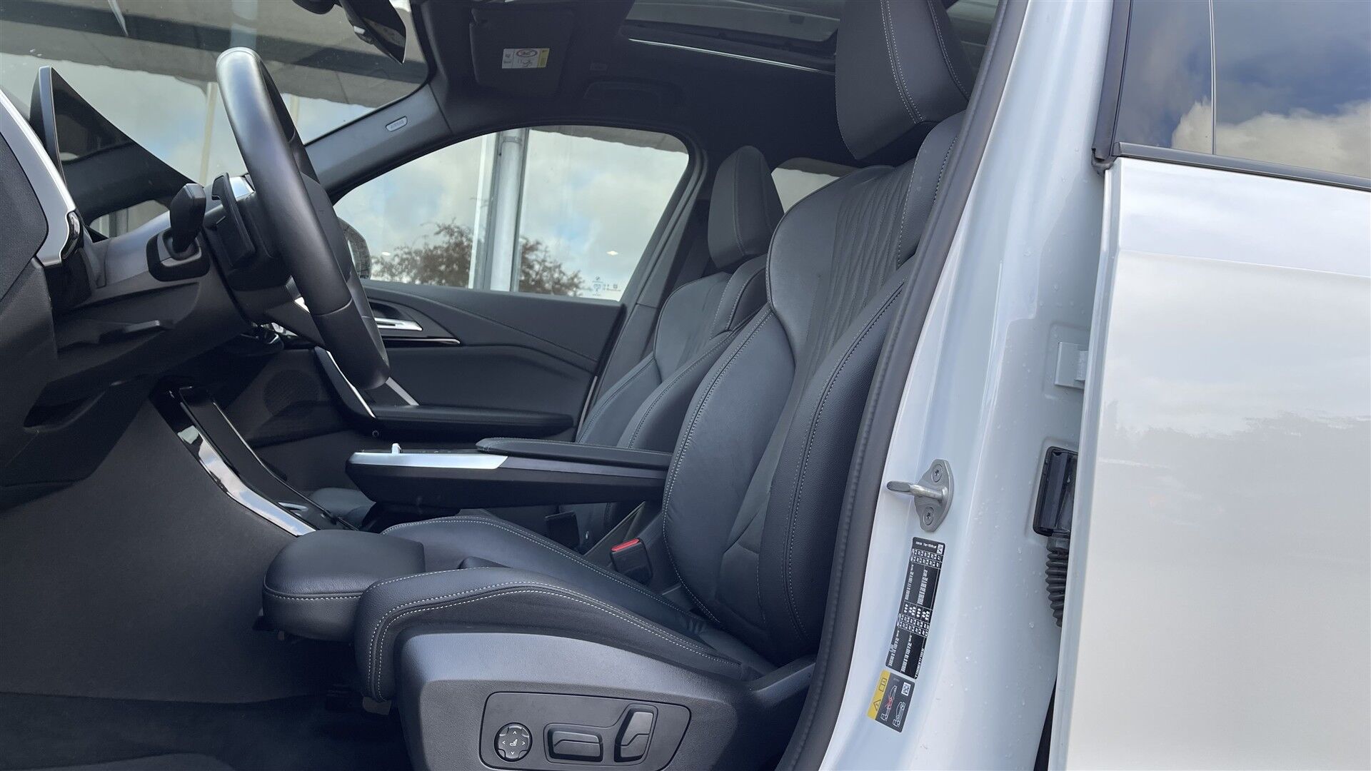 Billede af BMW iX1 xDrive30 Fully Charged M Sport 313HK 5d Aut. 