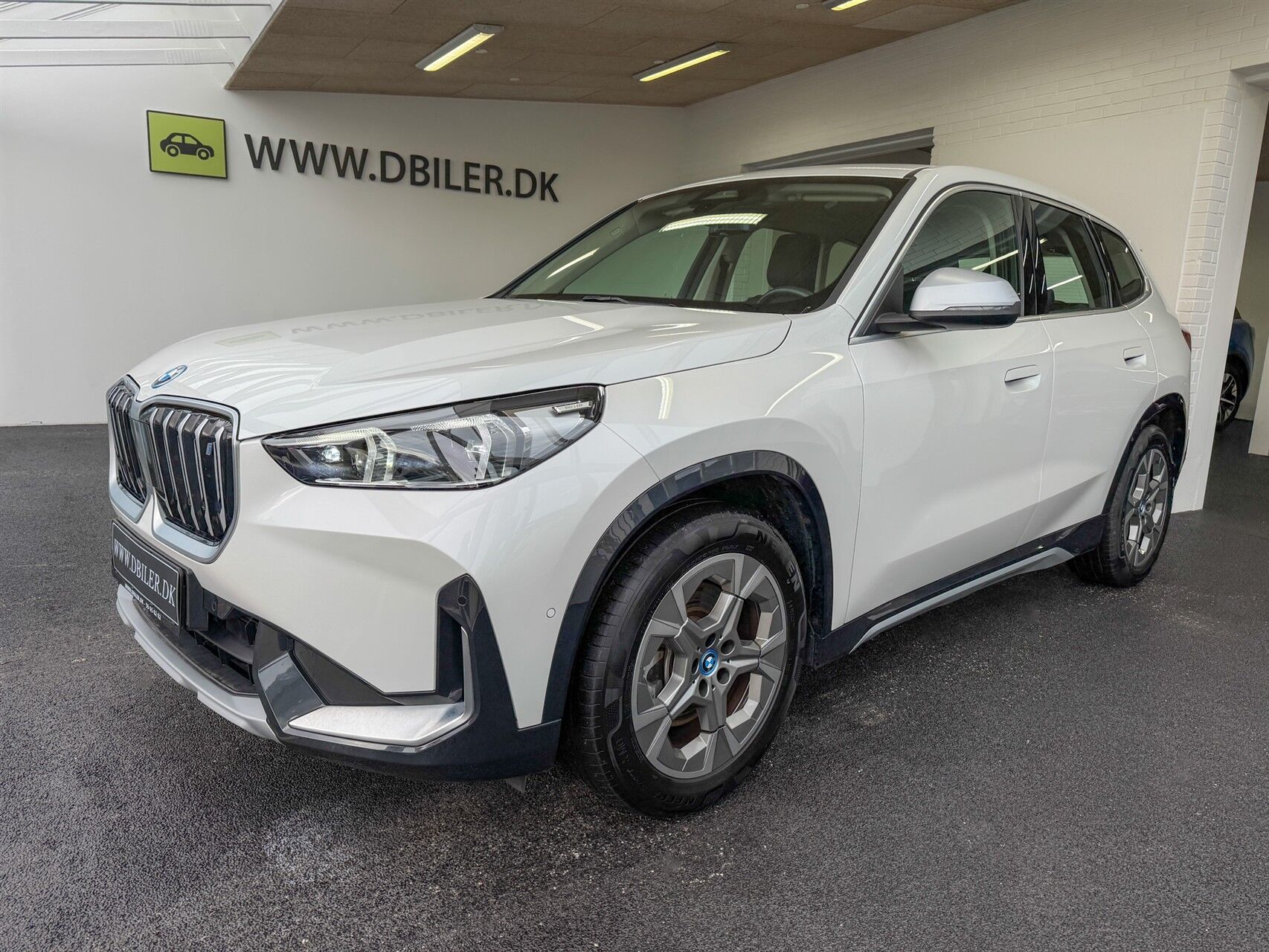 Billede af BMW iX1 xDrive30 EL xLine 4x4 313HK 5d Aut.