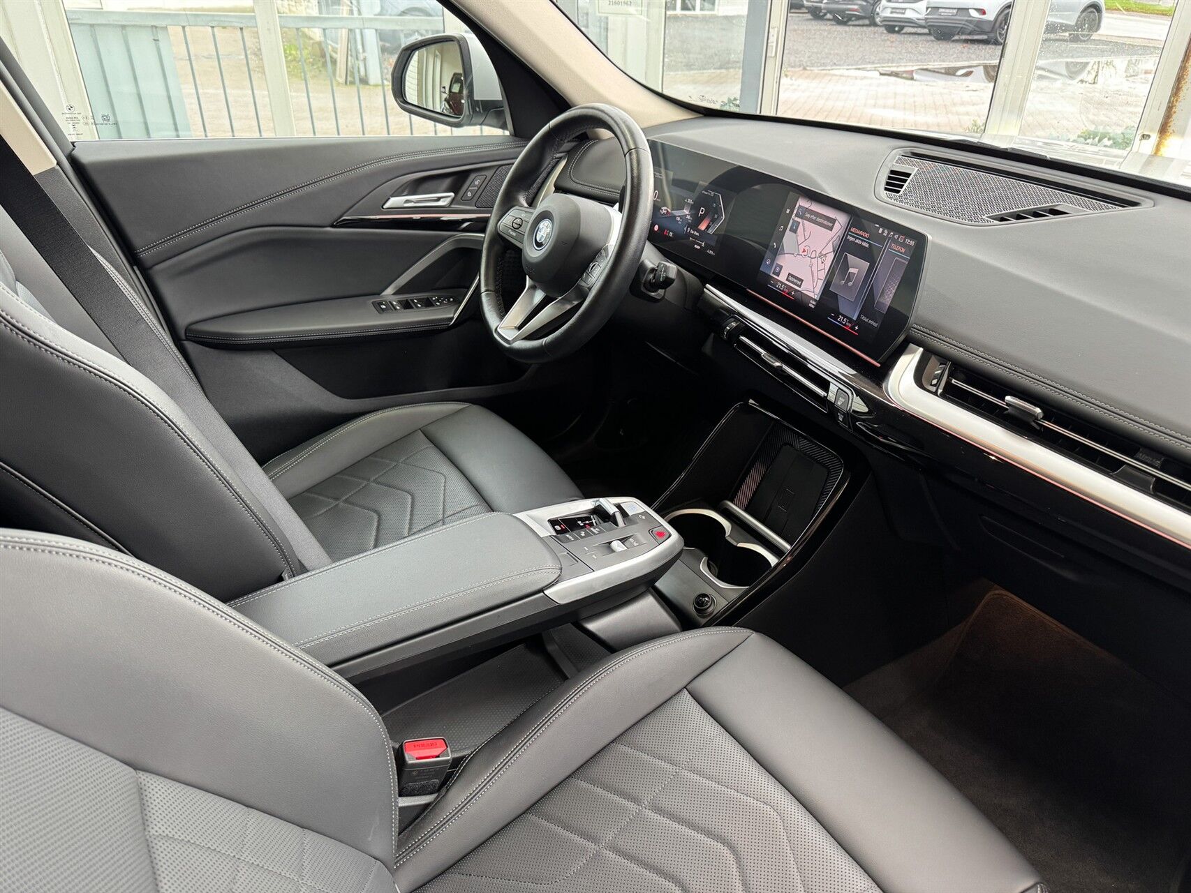 Billede af BMW iX1 xDrive30 EL xLine 4x4 313HK 5d Aut.