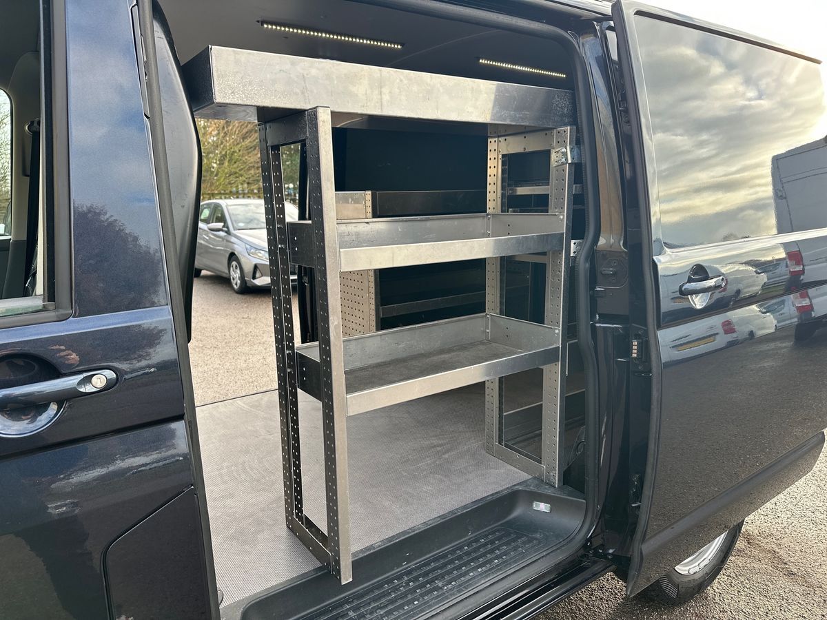 Billede af VW Transporter Kort 2,0 TDI BMT DSG 150HK Van 7g Aut.