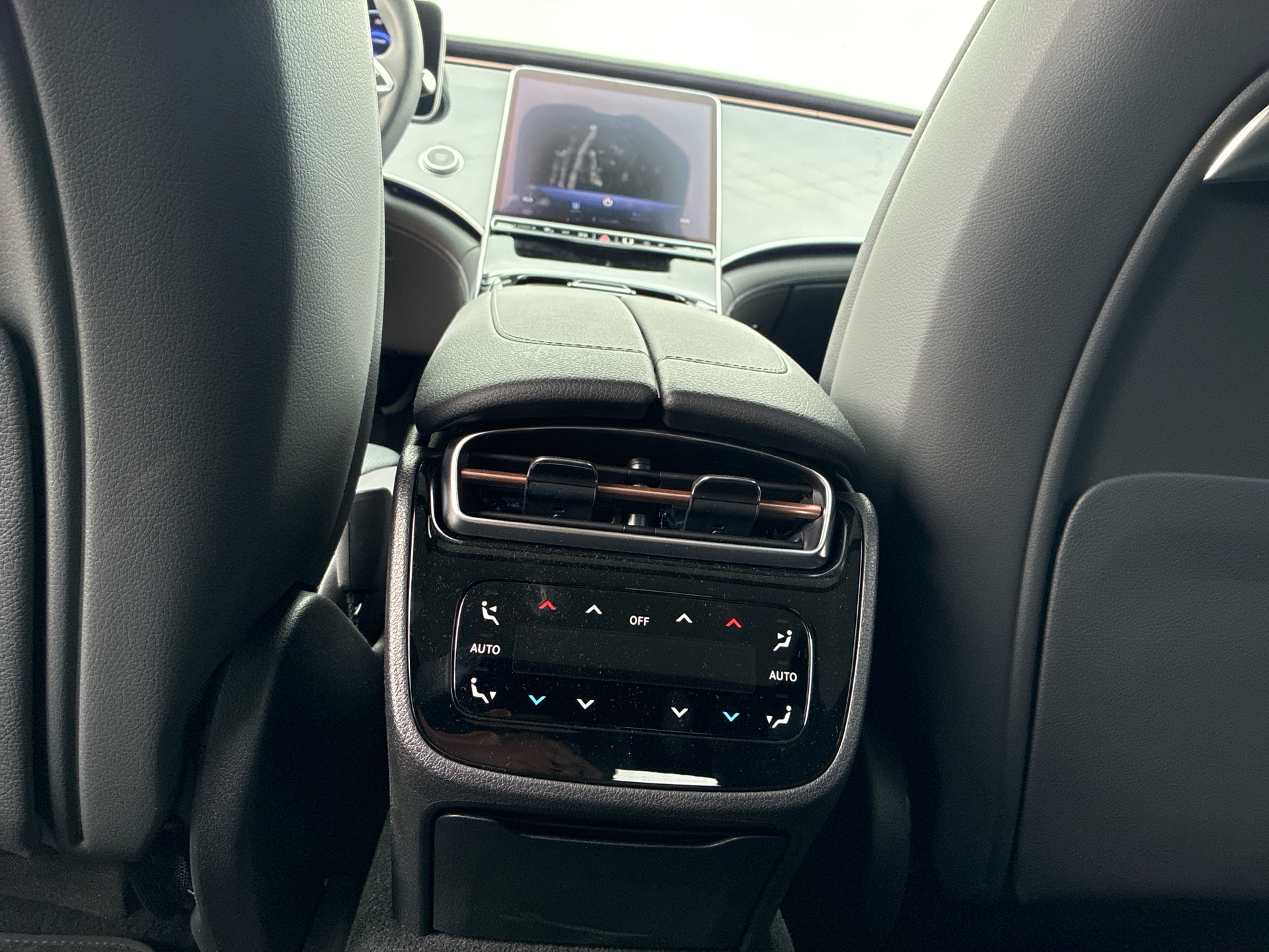 Billede af Mercedes-Benz EQE 300 EL AMG Line 245HK Aut.