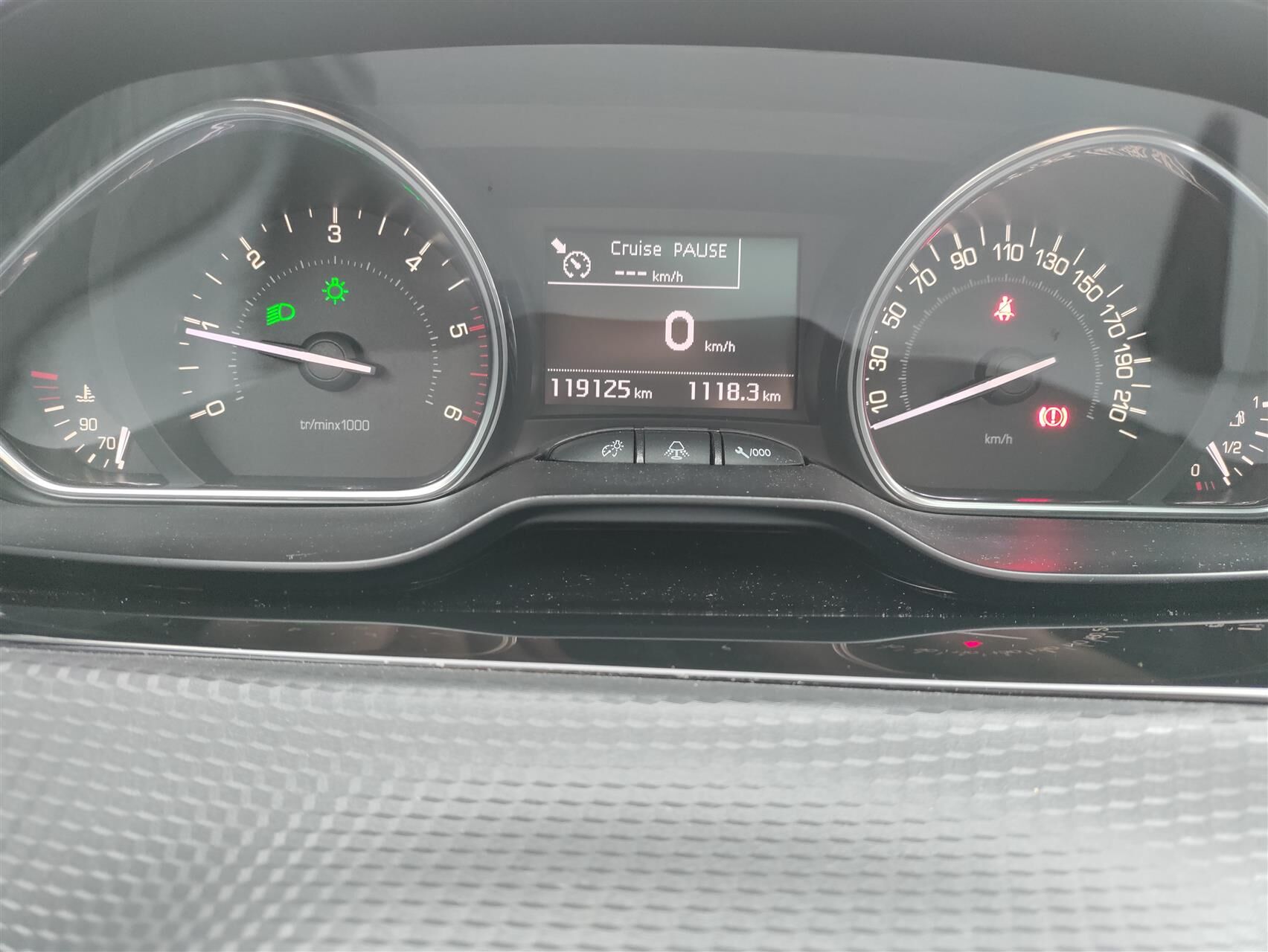 Billede af Peugeot 2008 1,5 BlueHDi Allure+ 100HK 5d