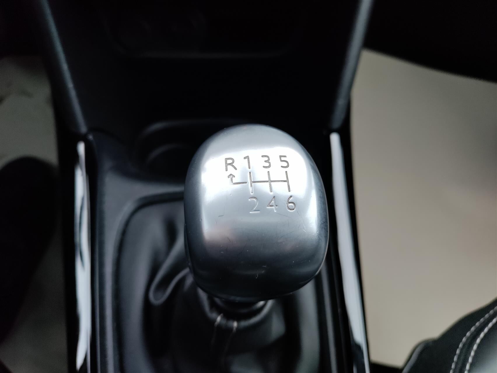 Billede af Peugeot 2008 1,5 BlueHDi Allure+ 100HK 5d