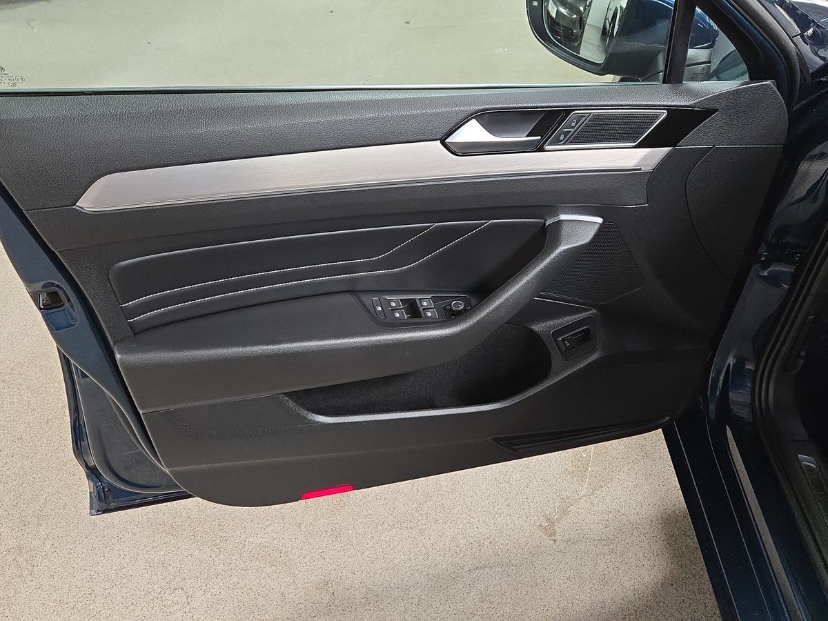 Billede af VW Passat Variant 1,5 TSI EVO ACT Elegance Plus DSG 150HK Stc 7g Aut.