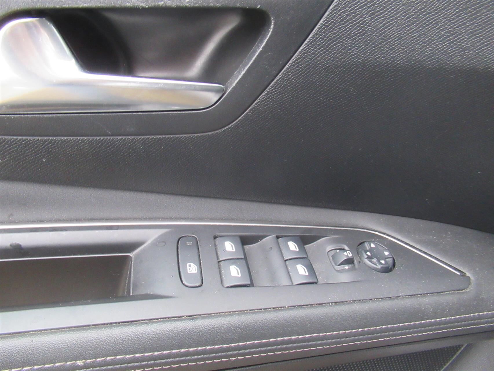 Billede af Peugeot 3008 1,2 PureTech Allure LTD 130HK 5d 6g