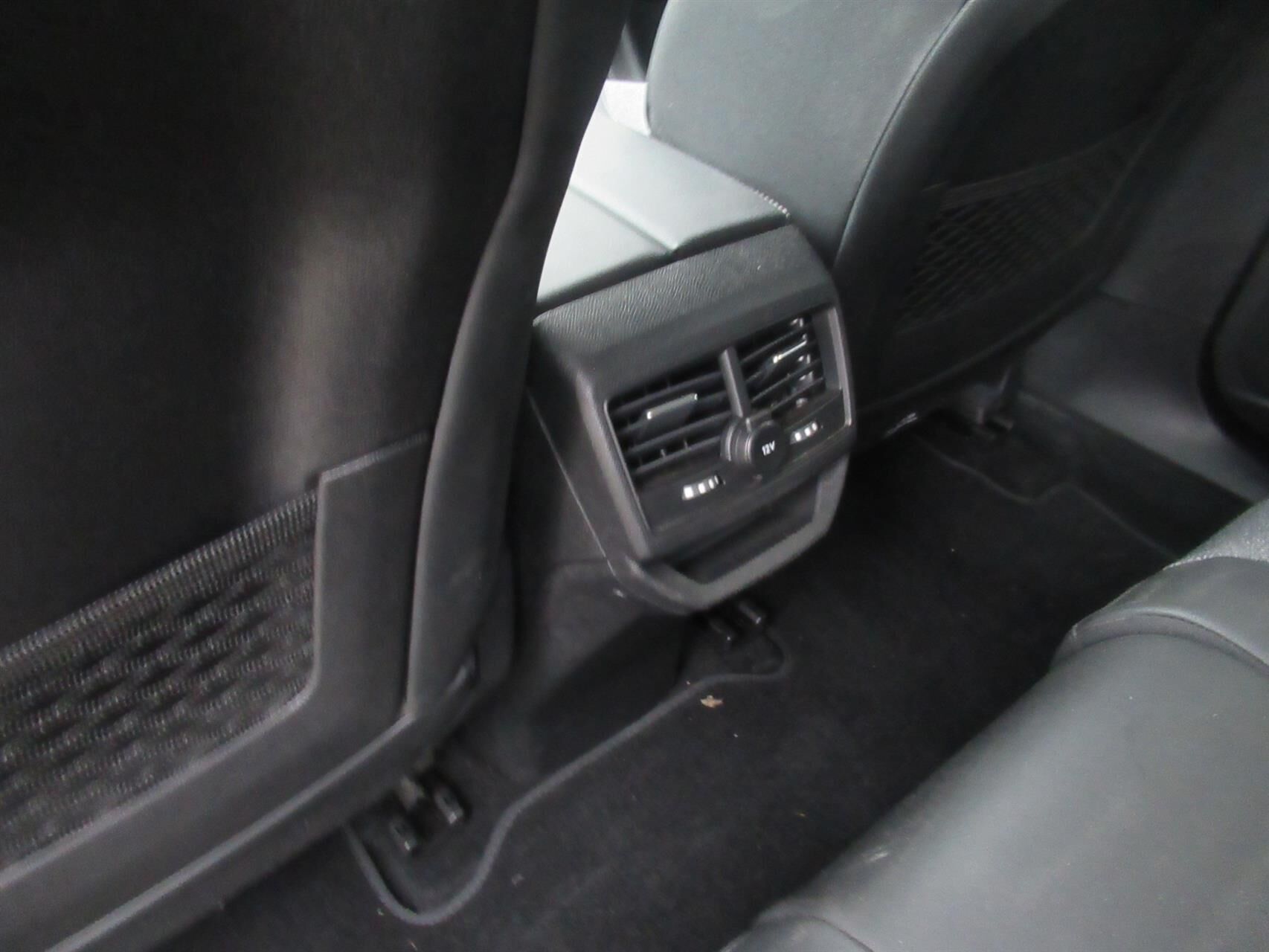 Billede af Peugeot 3008 1,2 PureTech Allure LTD 130HK 5d 6g