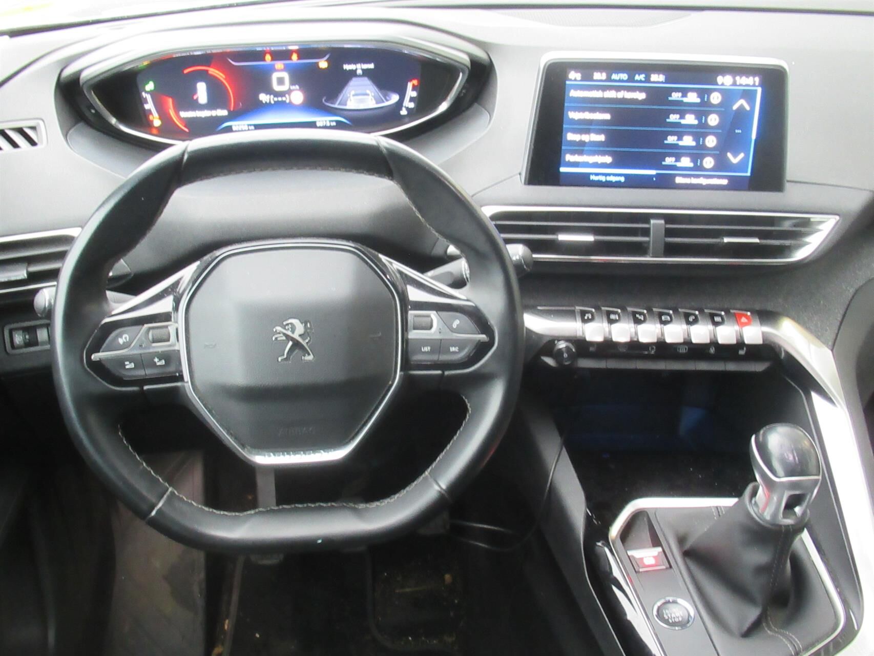 Billede af Peugeot 3008 1,2 PureTech Allure LTD 130HK 5d 6g